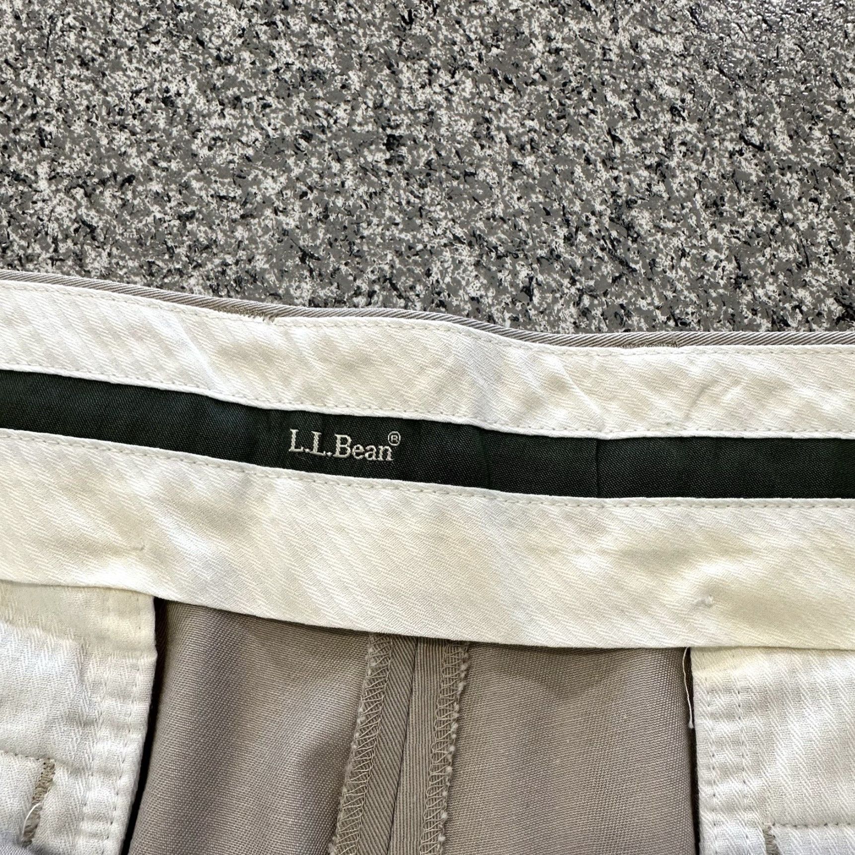 Vintage L.L. Bean Khaki Pants Mens 38x29 Beige Cotton Flat Front 5-Pocket Regular Stretch IS Size US 38 / EU 54 - 4 Thumbnail