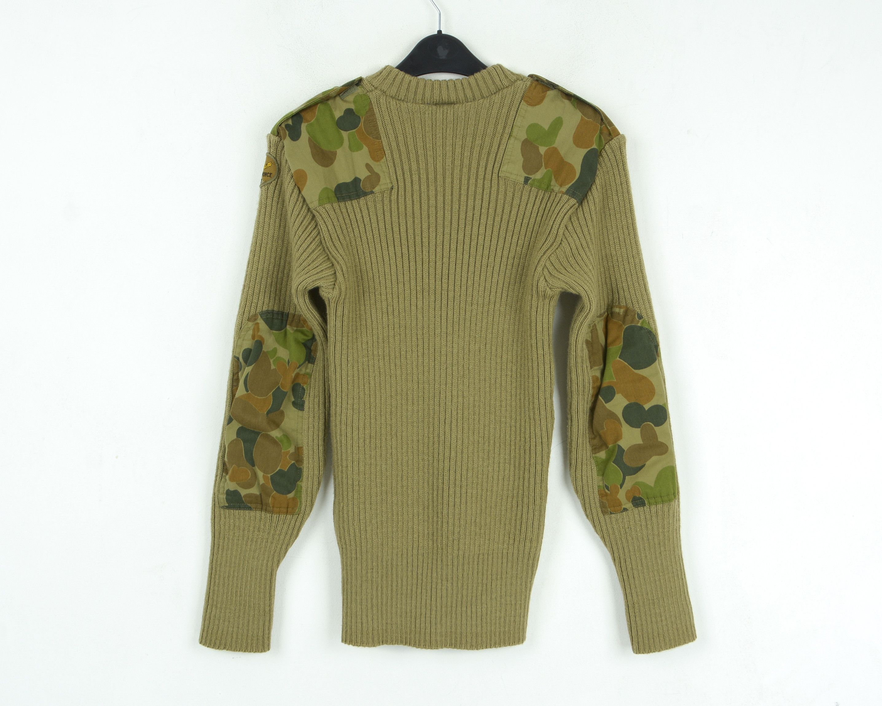 Man Made In Australia AUSTRALIA Army 1997 Jumper Knit S Wool Sweater Warm Pullover Size US S / EU 44-46 / 1 - 5 Thumbnail