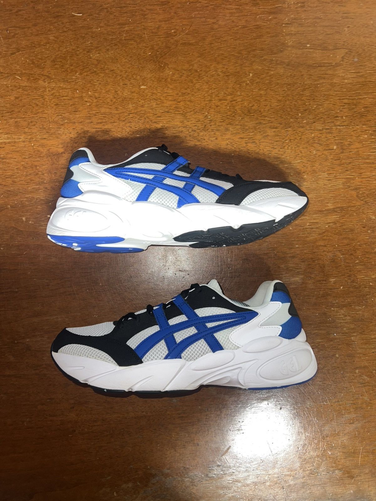 Asics Asics Gel BND White Blue size 11.5 Size US 11.5 / EU 44-45 - 1 Thumbnail