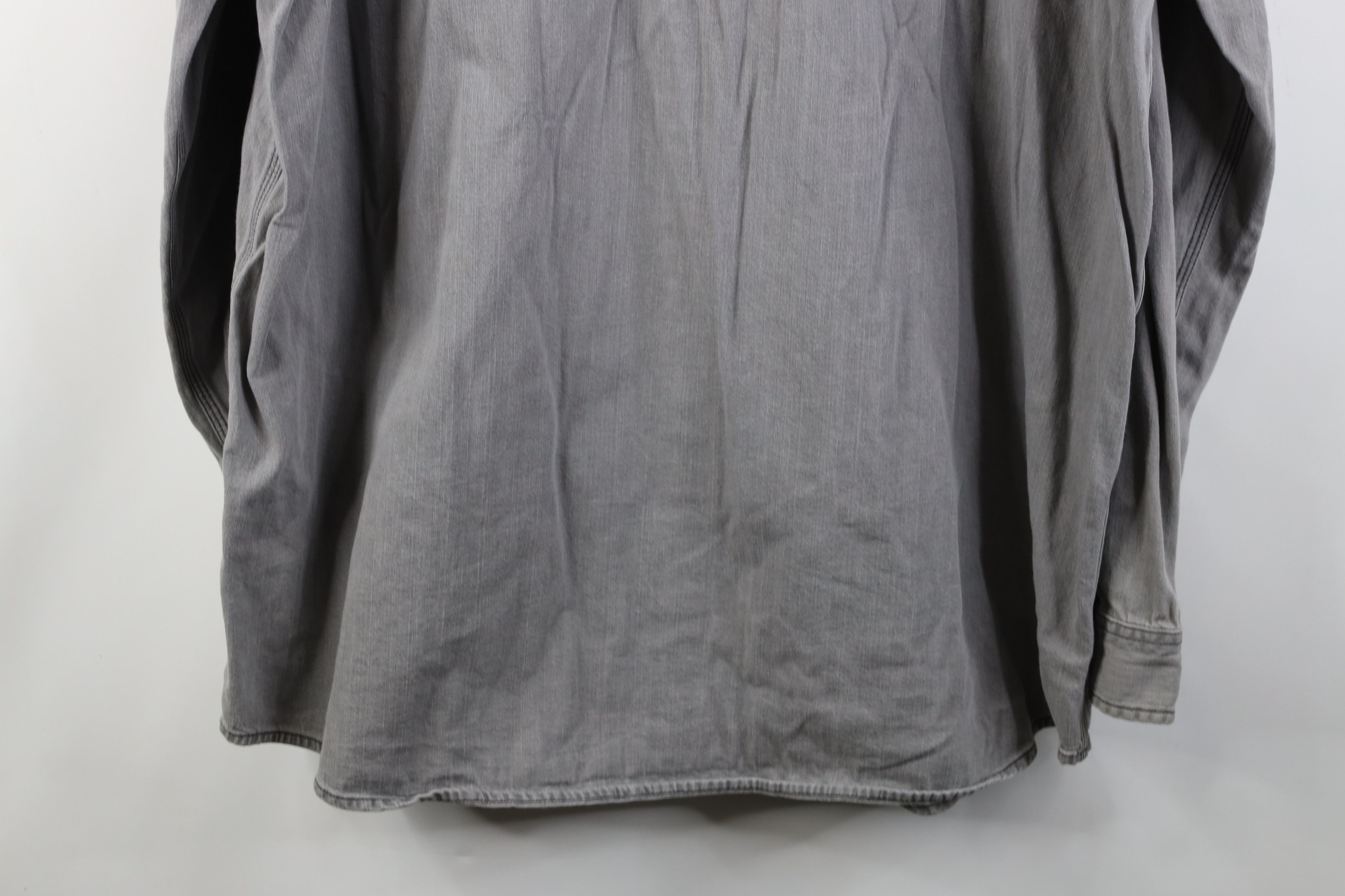 L.L. Bean Vintage LL Bean Stonewash Double Pocket Button Shirt Gray Size US XL / EU 56 / 4 - 14 Thumbnail