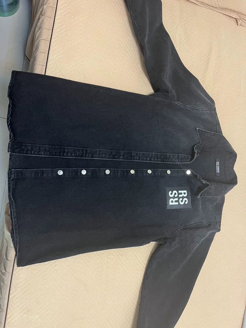 Raf Simons Raf simons SS21 black denim jacket Size US M / EU 48-50 / 2 - 1 Thumbnail