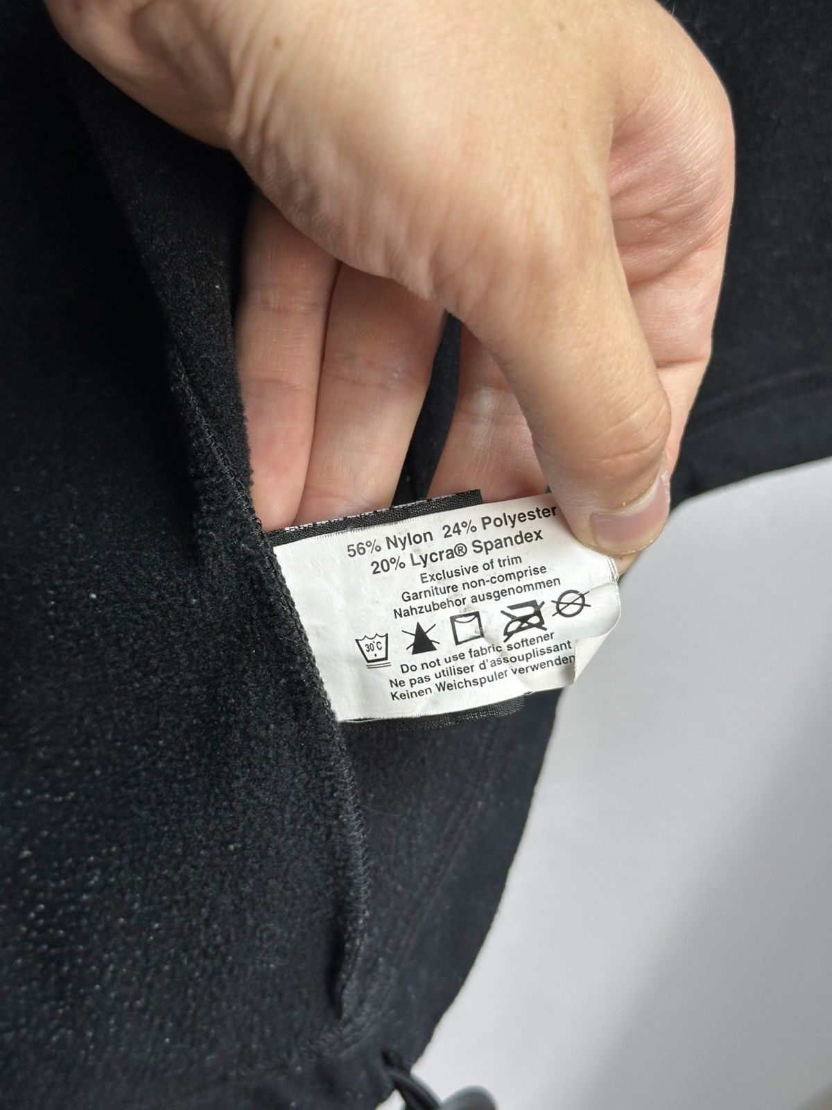 Arc'teryx × Vintage Vintage Arc’teryx Softshell Jacket Black Full Zip Big Logo Size US XL / EU 56 / 4 - 8 Thumbnail