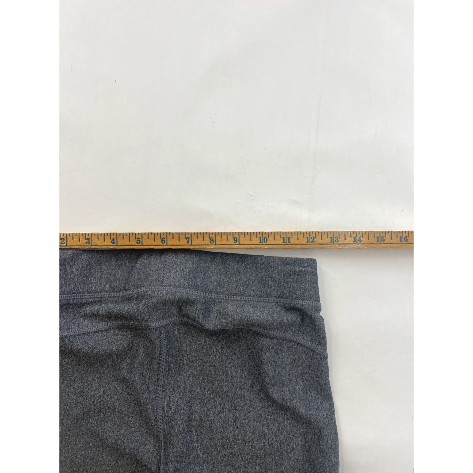Under Armour Under Armour Leggings Womens Medium Compression Yoga Leggings Cropped Multicolor” Size 32" / US 10 / IT 46 - 4 Thumbnail
