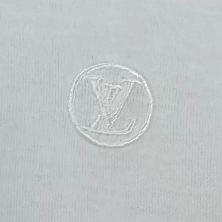 Louis Vuitton Louis Vuitton Embroidered Logo Slim Short Sleeve White L Size L / US 10 / IT 46 - 3 Thumbnail
