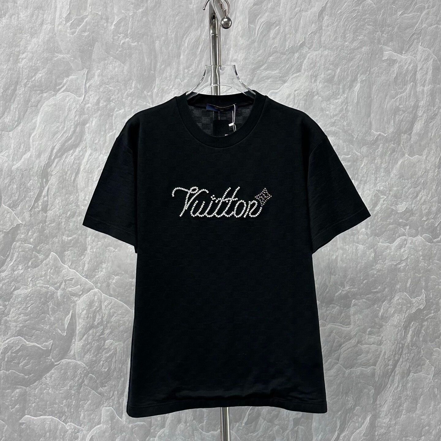 Louis Vuitton louis vuitton nigo logo short sleeve t-shirt Size US S / EU 44-46 / 1 - 1 Thumbnail