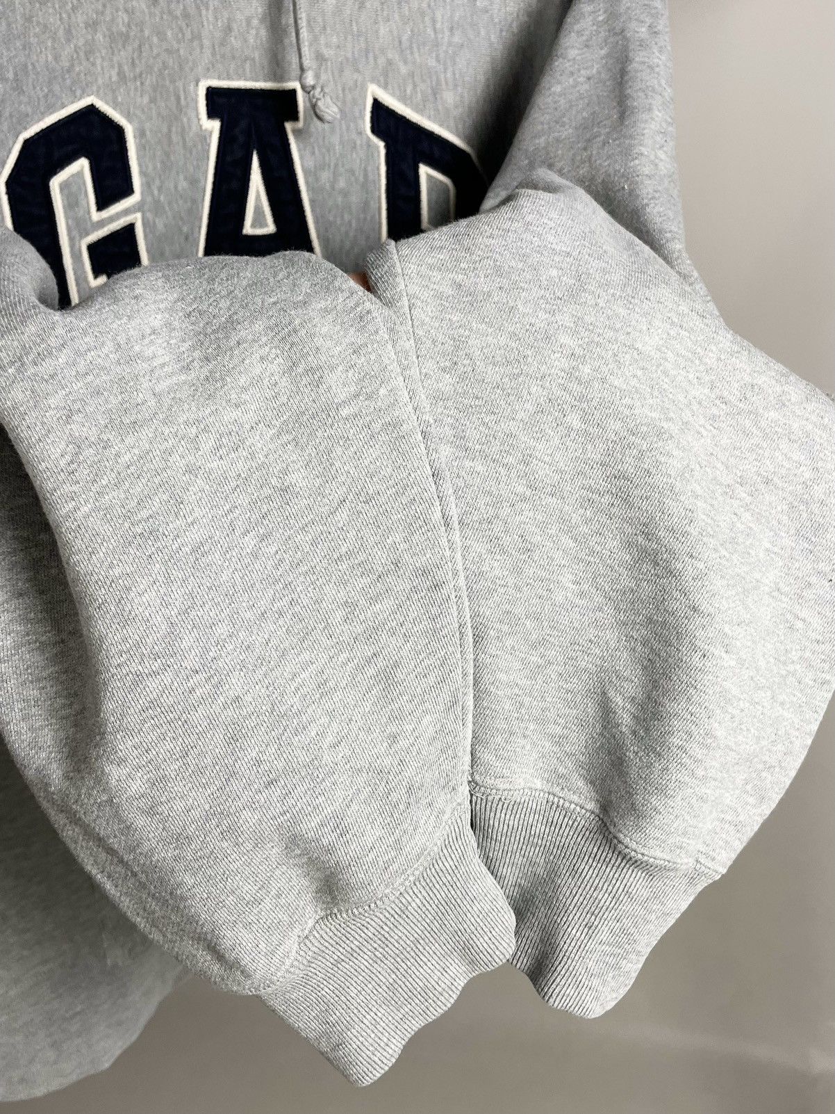 Gap VINTAGE 🐻‍❄️ GAP basic boxy fit centre logo Hoodie Size US M / EU 48-50 / 2 - 7 Thumbnail
