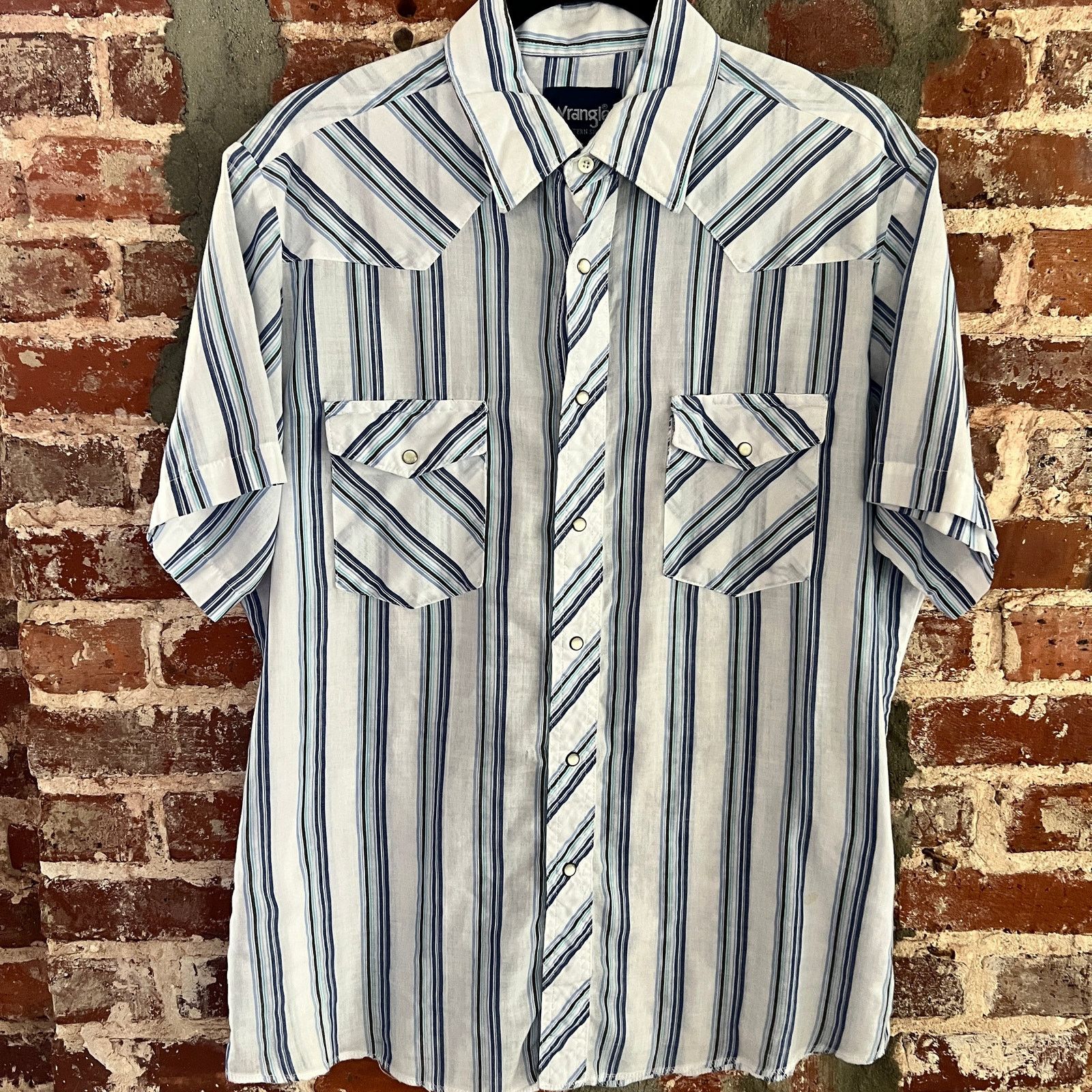 Wrangler VTG Wrangler Men's SS Western Pearl Snap Shirt L 23x29 Size US L / EU 52-54 / 3 - 2 Thumbnail