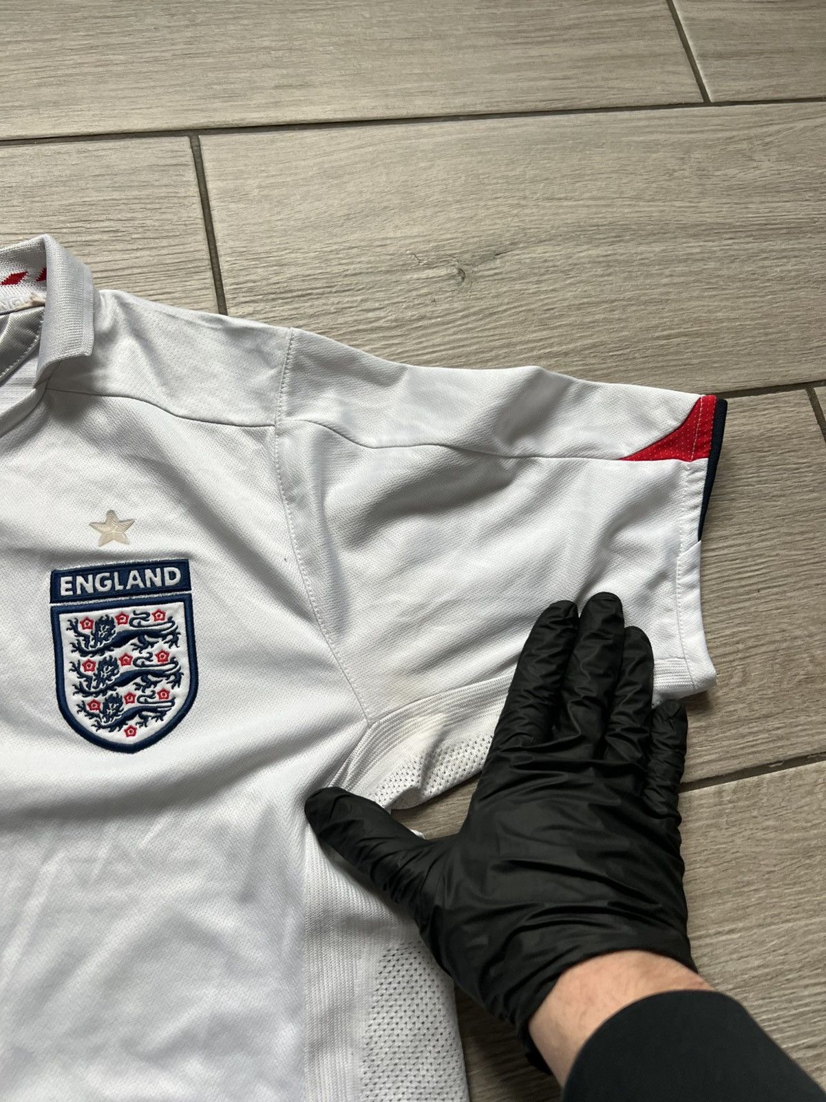 Umbro Vintage Soccer Jersey Umbro England National team 2004-2006 Size US S / EU 44-46 / 1 - 7 Thumbnail