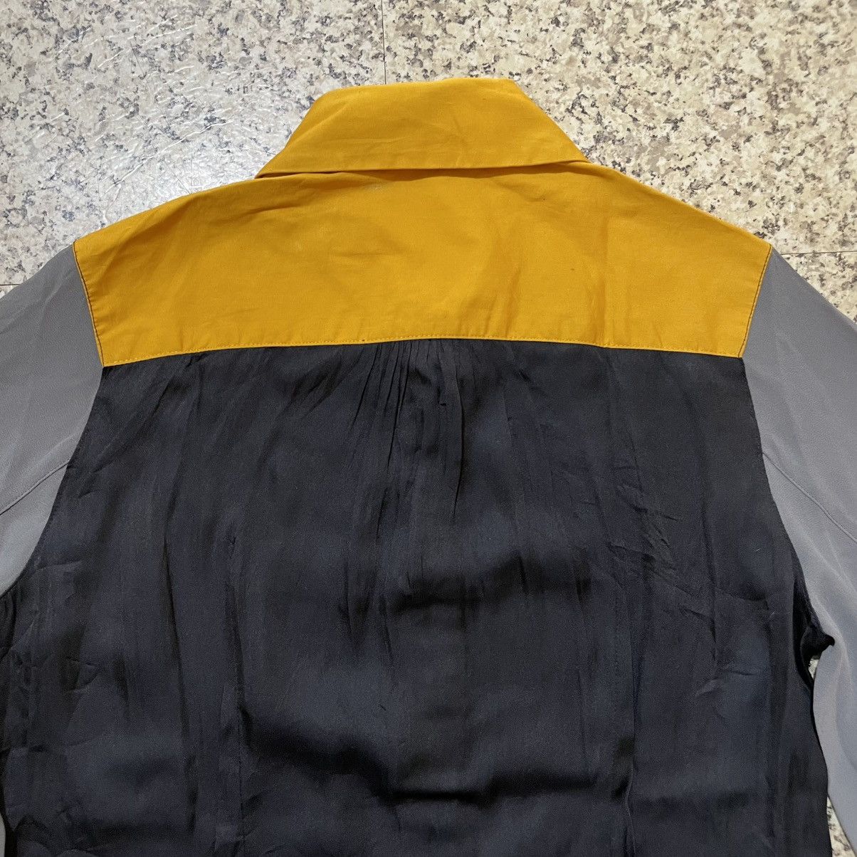 GU × Undercover GU x Undercover Color-block Balloon Sleeve Blouse size S Size S / US 4 / IT 40 - 11 Thumbnail