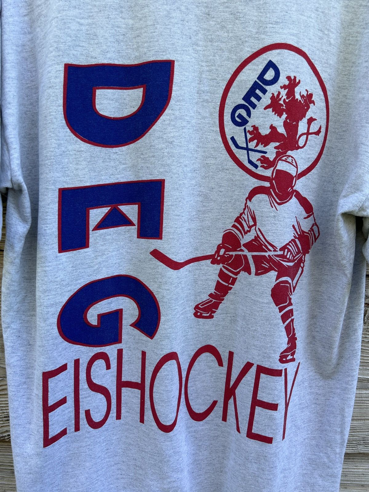 NHL 90s Vintage Dusseldorf Eishockey 1991 Metzen Embleme T-Shirt Size US M / EU 48-50 / 2 - 8 Thumbnail
