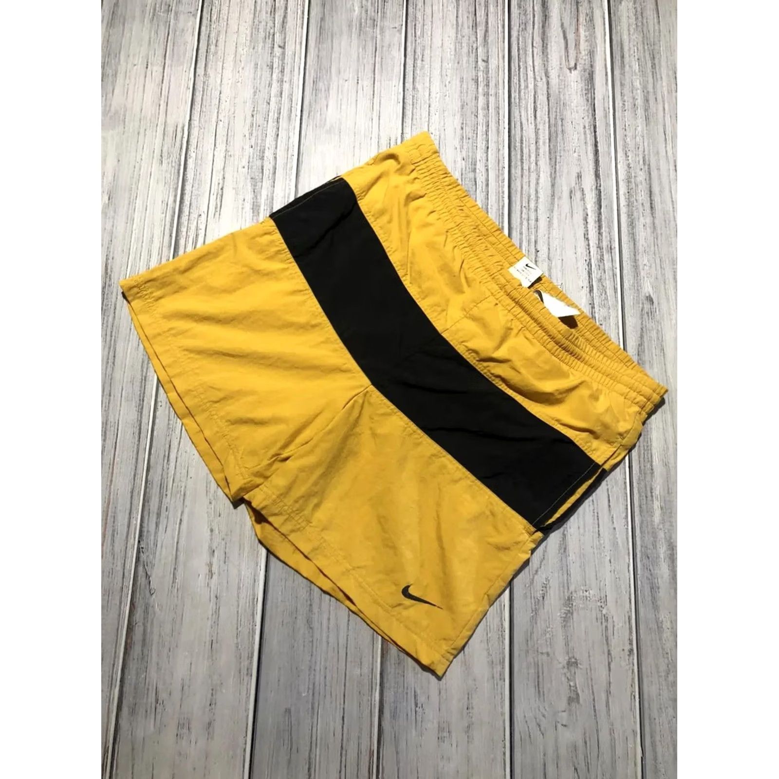 Nike VINTAGE Nike Nylon Shorts 90s Big Logo Swoosh Drill Men Size S Yellow Size US 29 - 3 Thumbnail