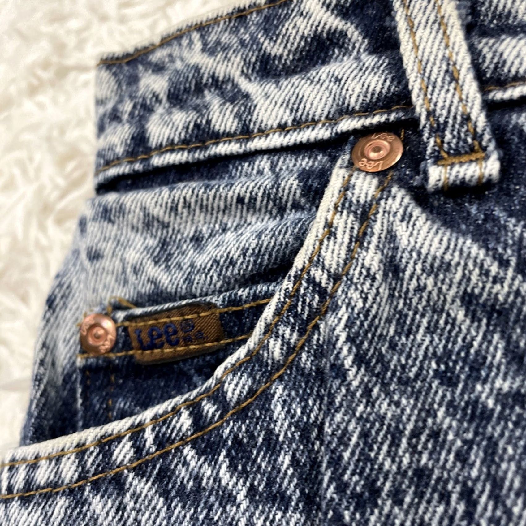 Lee VINTAGE LEE Jeans Women Jeans P 10 80s 90s Grunge Acid Wash Light Blue USA Denim Petite 26x27 Womens Size 26" / US 2 / IT 38 - 6 Thumbnail
