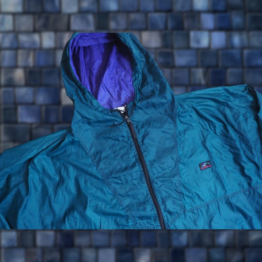 Helly Hansen VTG Helly Hansen Jacket 90s Windbreaker Hooded Zip Short XL Green Men Size US XL / EU 56 / 4 - 1 Thumbnail