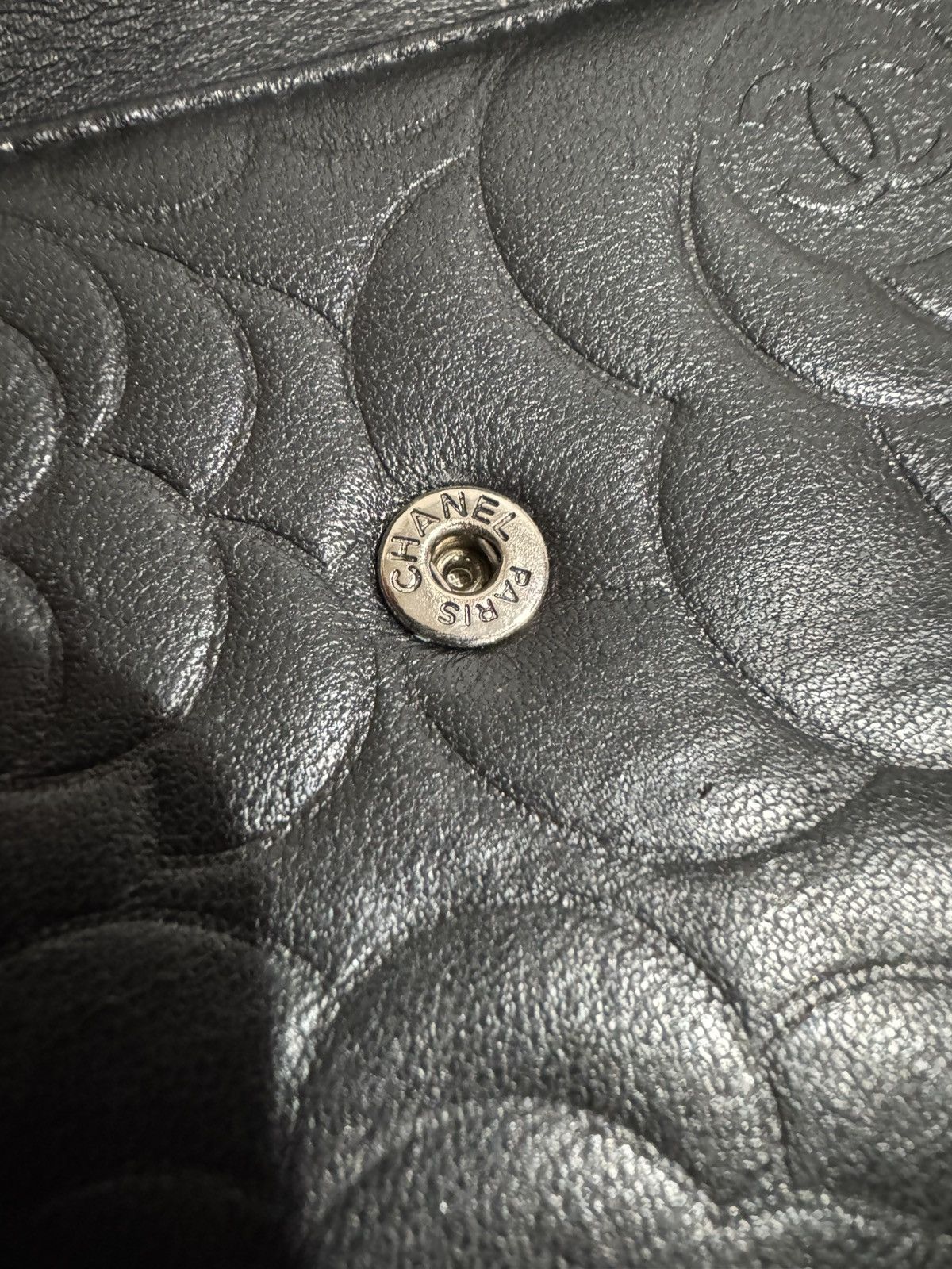 Chanel Authentic Chanel camellia wallet in black lambskin leather Size ONE SIZE - 14 Thumbnail