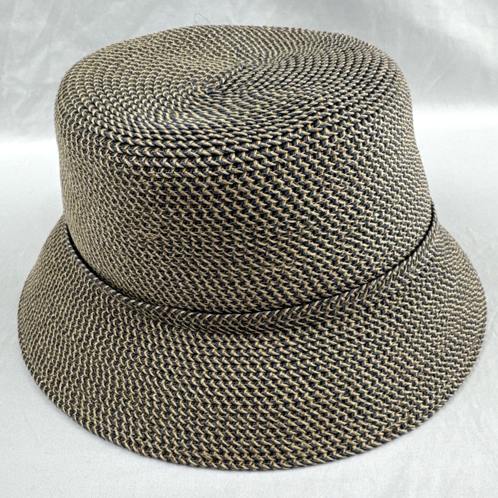 Vintage VINTAGE Ariane Millinery Bucket Hat Tan Navy Blue Two-Tone Braided Summer Beach Size ONE SIZE - 3 Thumbnail