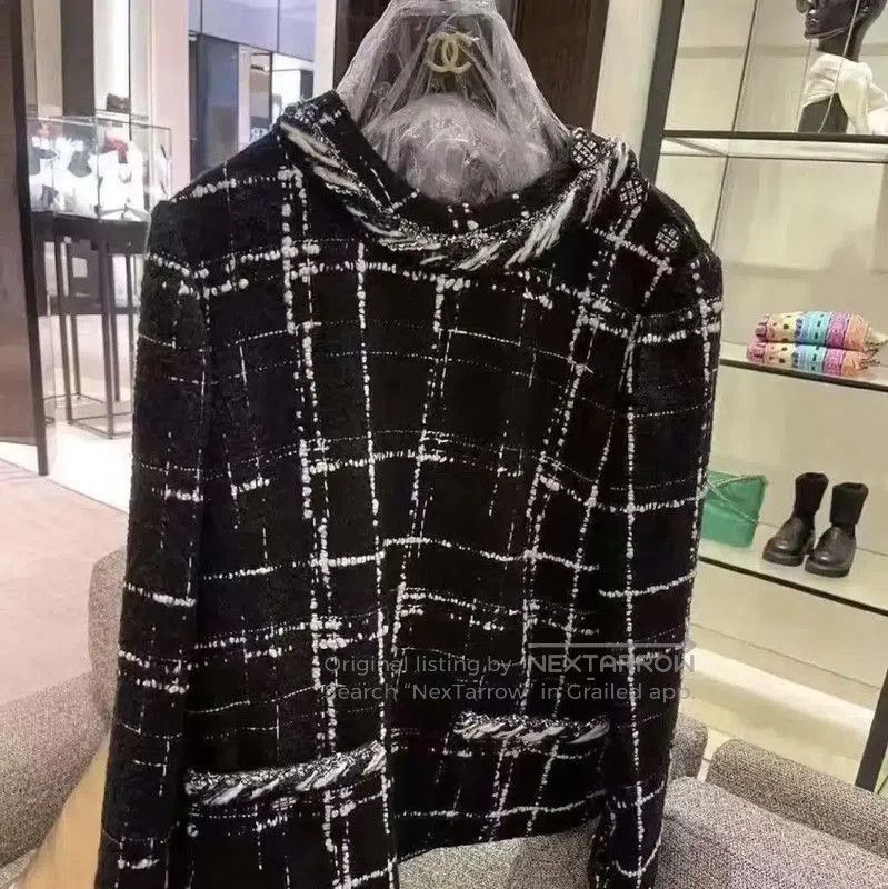 Chanel Chanel Black Wool Women's Jacket . Size M / US 6-8 / IT 42-44 - 3 Thumbnail