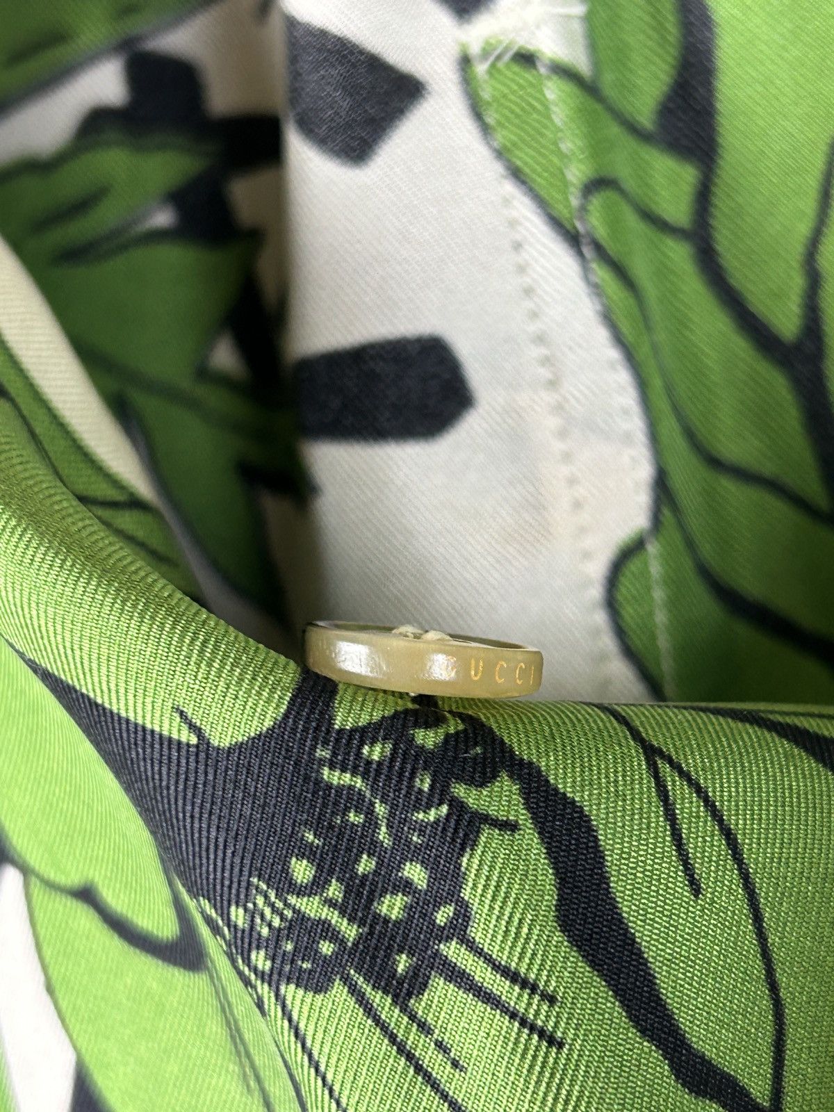 Gucci BNWT Gucci Poppy Flower Hawaii Print Silk Shorts Size 46 Size US 30 / EU 46 - 5 Thumbnail