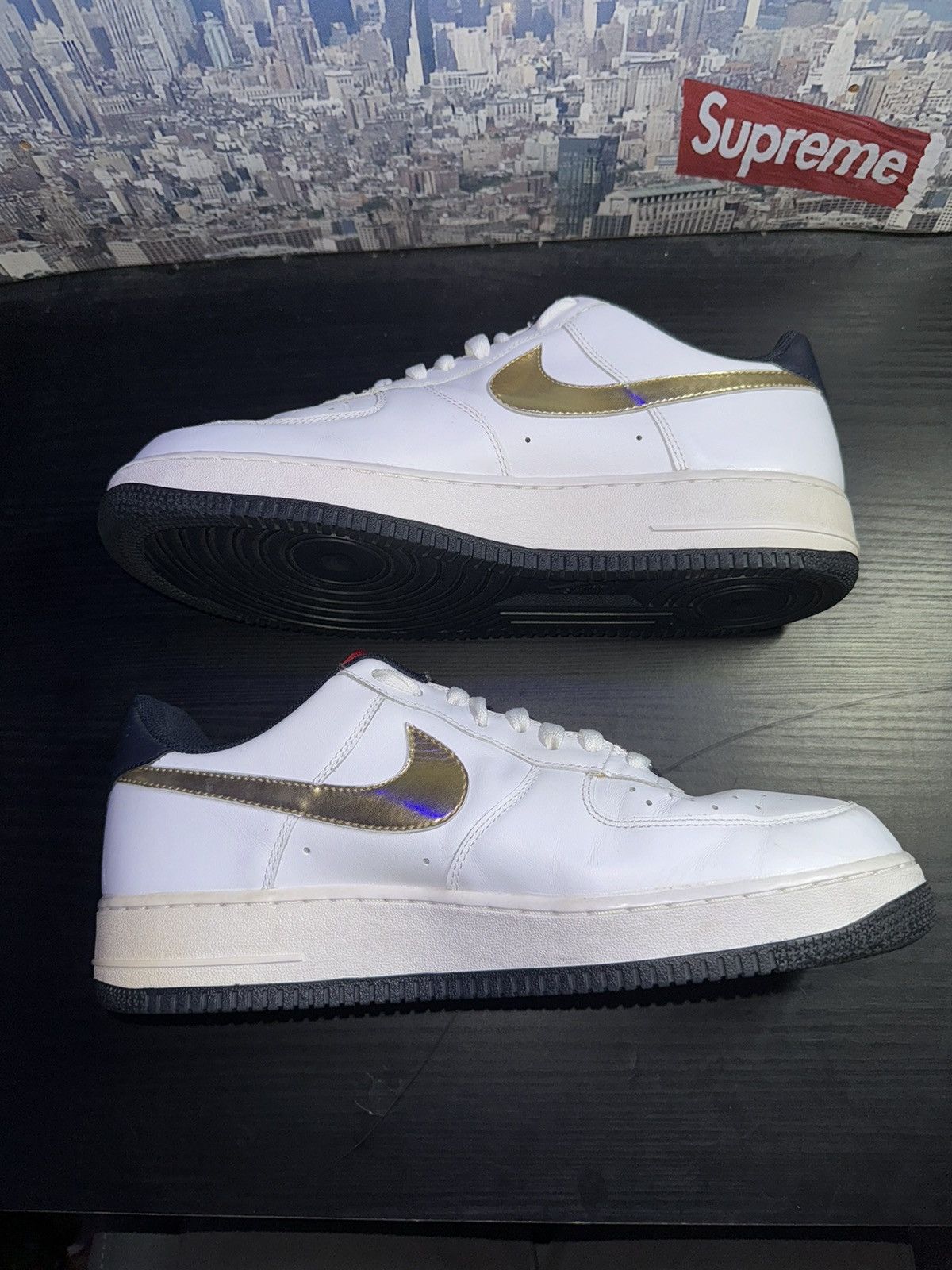 Nike × USA Olympics Nike Air Force 1 '07 Olympic 2008 White Gold Obsidian Size US 11 / EU 44 - 2 Thumbnail