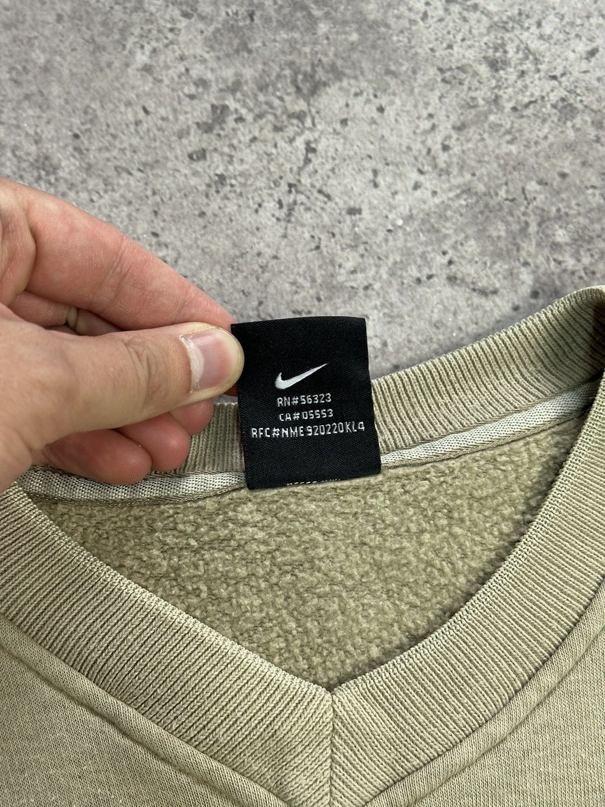 Nike × Vintage Vintage Nike Y2K Sweatshirt Big Logo Drill Swoosh Beige Size US L / EU 52-54 / 3 - 7 Thumbnail