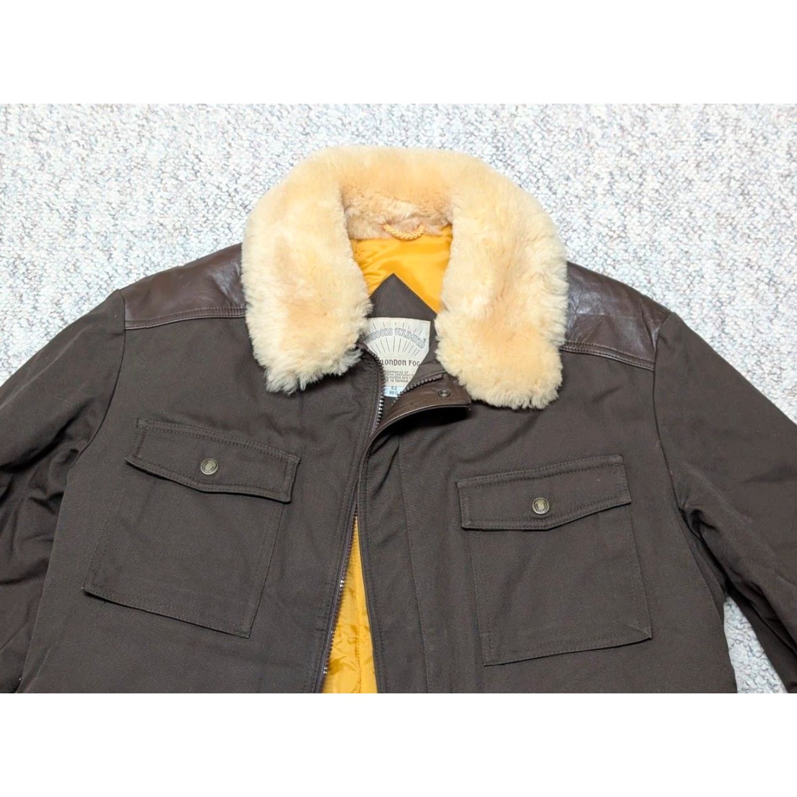 London Fog 1980s vintage SHEARLING brown PARKA MOUTON arctic London Fog Parka Coat Men M Leather Collar Wool Closure Button 42 in Chest 24" pit to pit Brown Size US M / EU 48-50 / 2 - 6 Thumbnail
