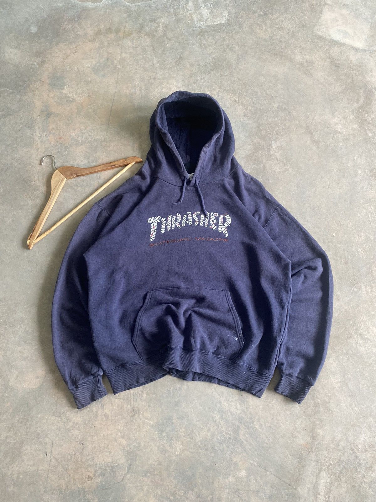 Thrasher RARE☠️ THRASHER MUMMY SKATEBOARD 90s PULLOVER HOODIE Size US XL / EU 56 / 4 - 1 Thumbnail