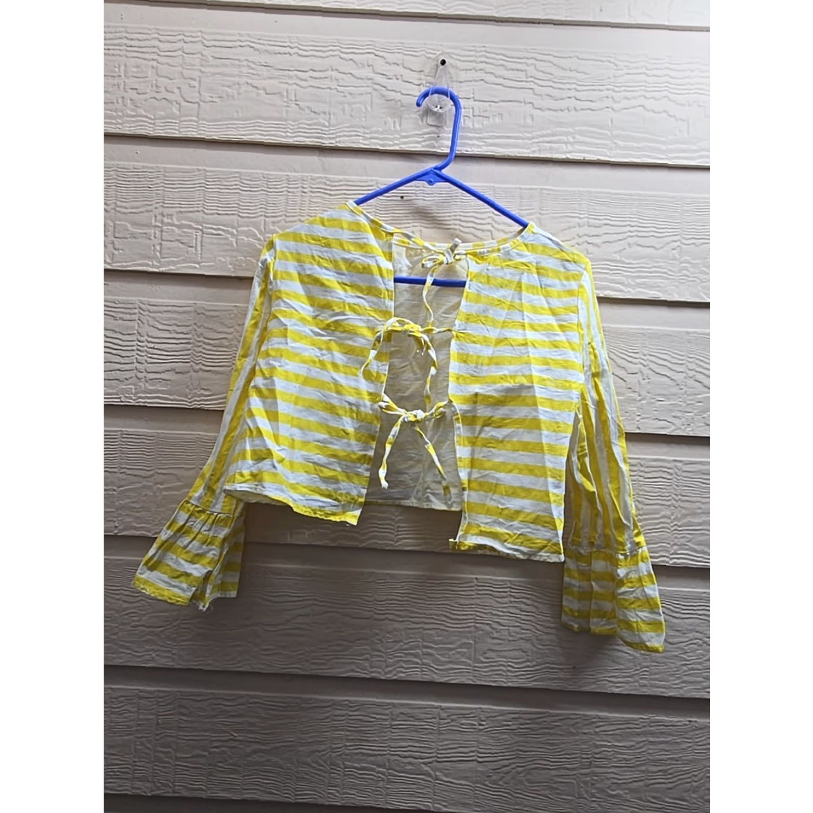 Bell VINTAGE Yellow White Striped 3/4 Bell Sleeve Open Back Ties Blouse Shirt Top Sz M Size M / US 6-8 / IT 42-44 - 2 Thumbnail