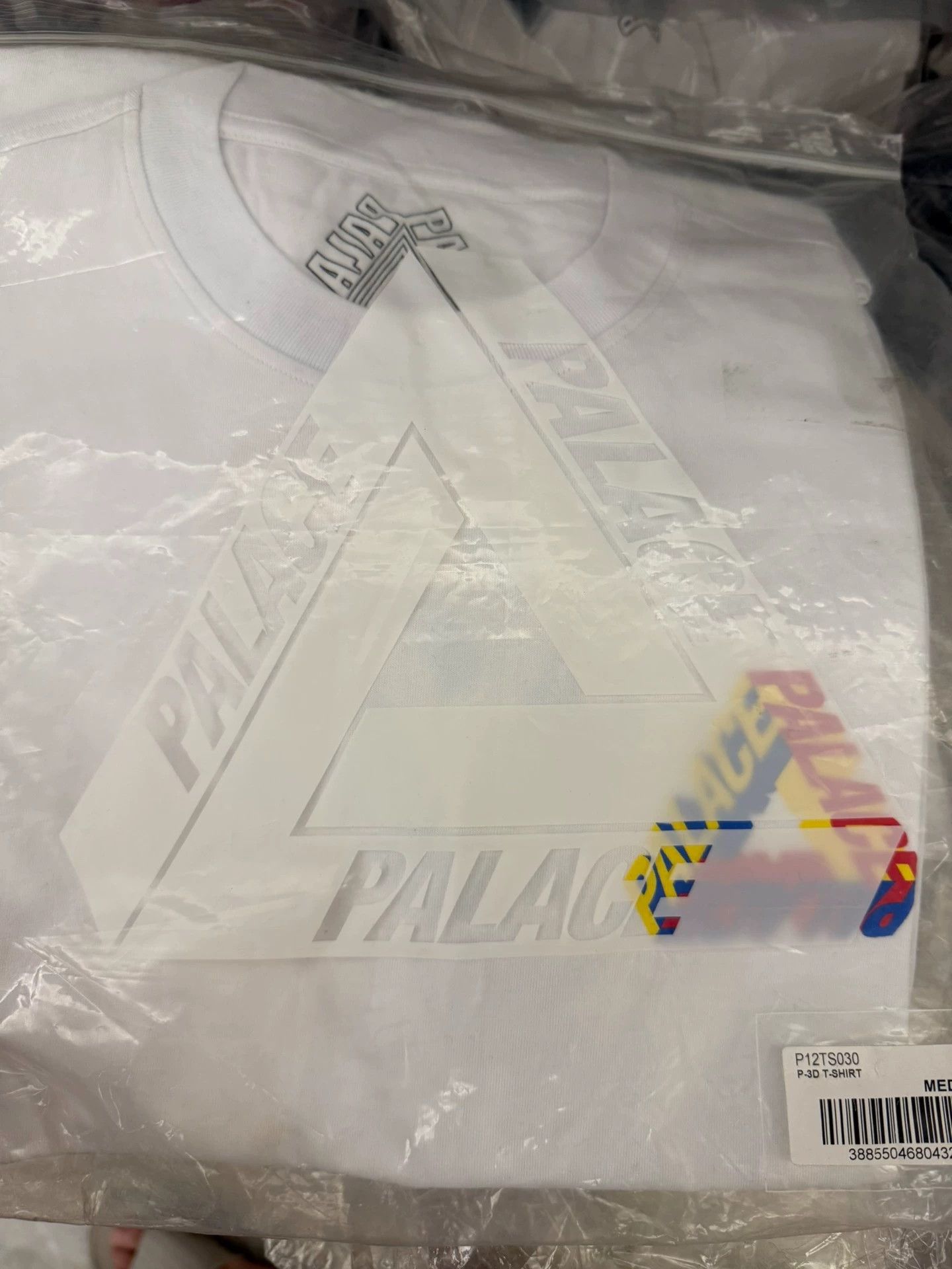 Palace Palace P3D Vintage OG White Triangle Tee M New with Tags Size US S / EU 44-46 / 1 - 1 Thumbnail