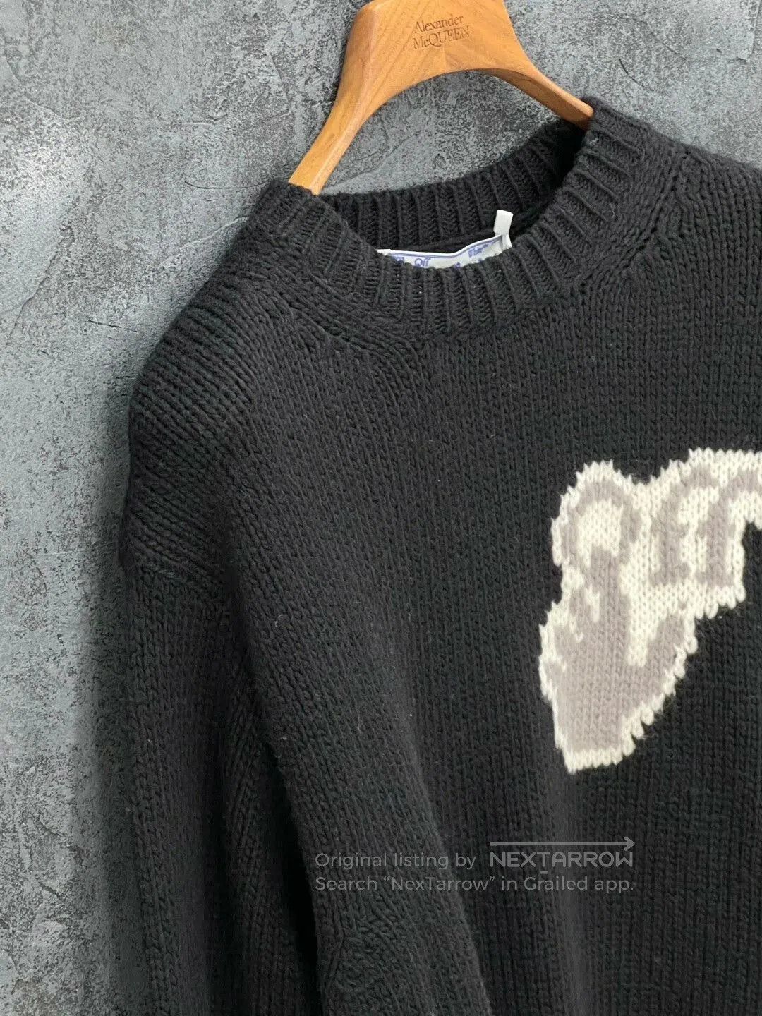 Balenciaga OFF WHITE Logo Crewneck Sweater. Size US S / EU 44-46 / 1 - 6 Thumbnail