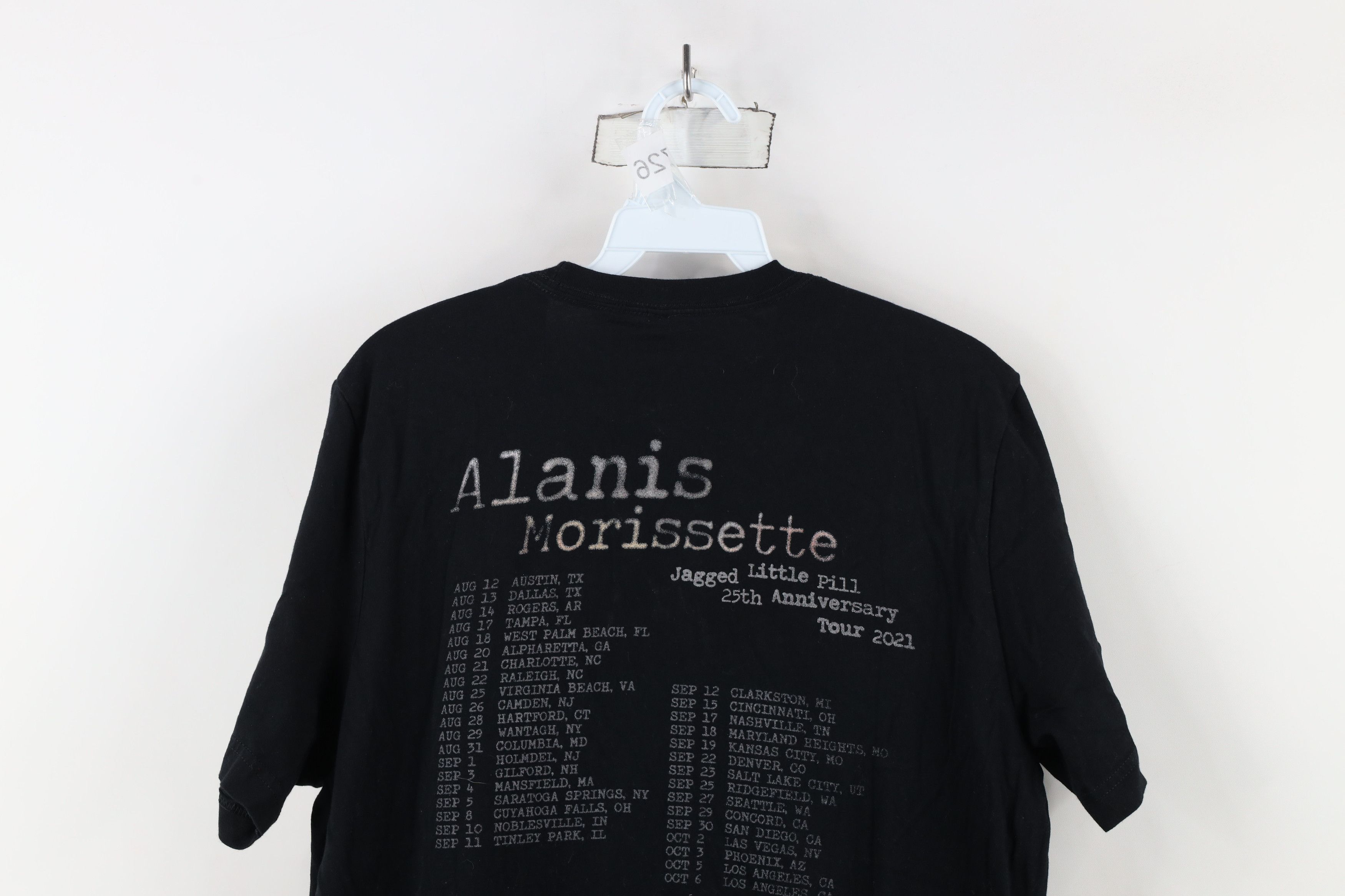 Vintage Y2K Little Pill 25th Anniversary Tour Morissette T-Shirt Size US L / EU 52-54 / 3 - 12 Thumbnail