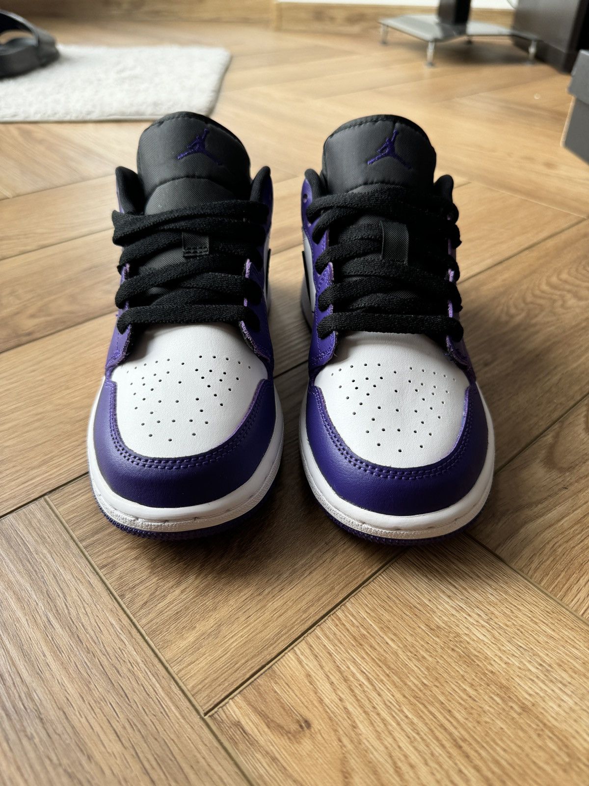 Jordan Brand Jordan 1 Low 'Court Purple' Size US 5.5 / IT 35.5 - 7 Thumbnail