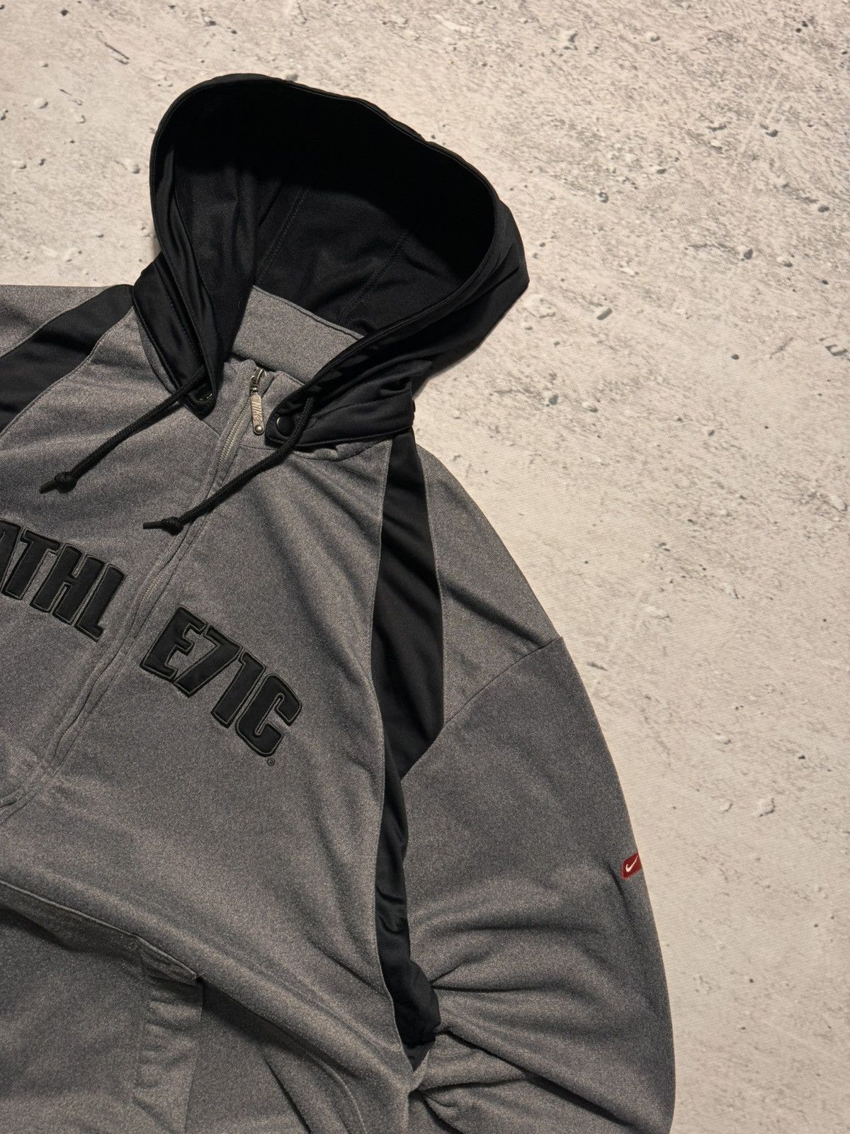 Nike × Vintage NIKE VINTAGE CENTER LOGO OVERSIZE BOXY HOODIE Size US XL / EU 56 / 4 - 3 Thumbnail