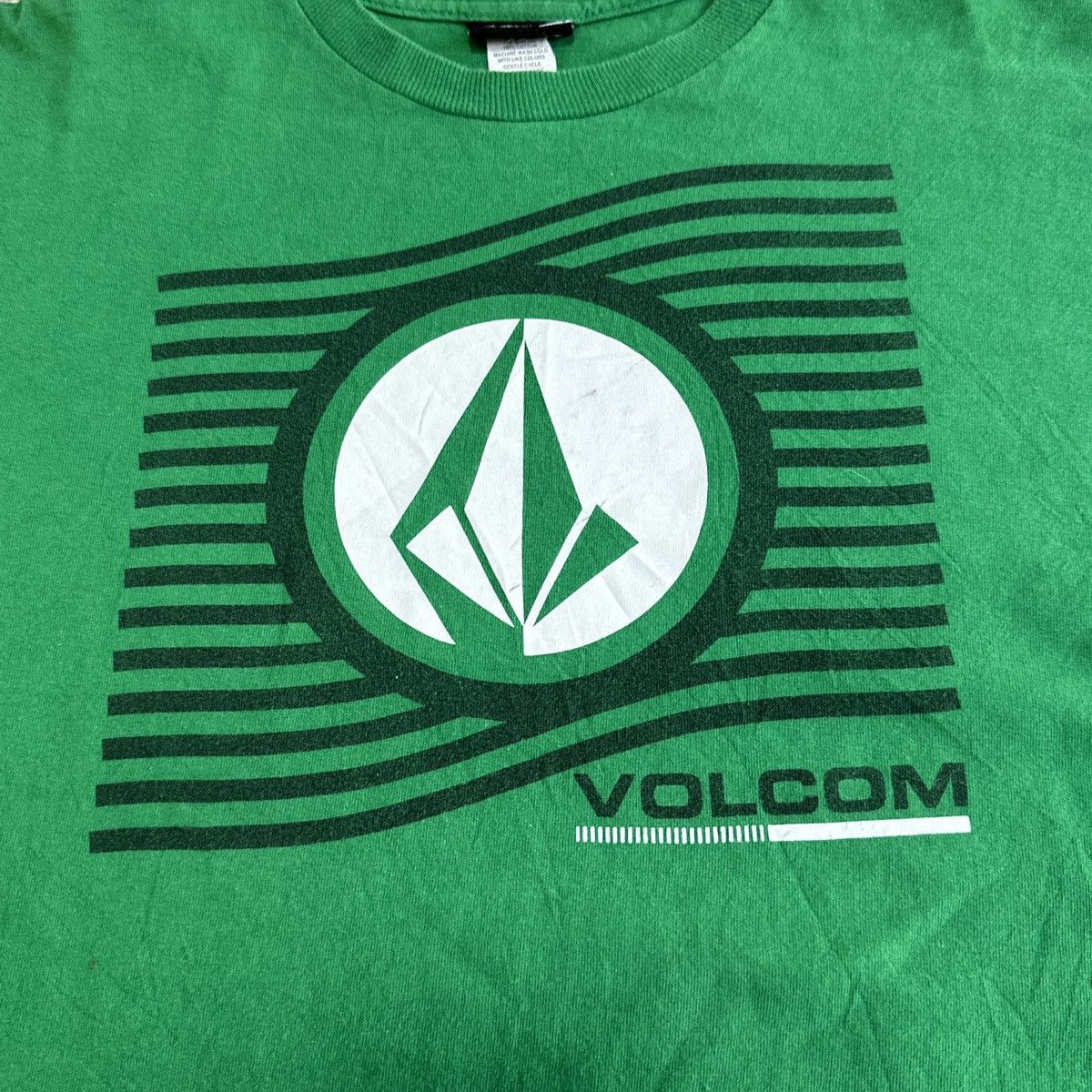 Volcom Volcom Logo T Shirt 2000s Y2K Green Short Sleeve Surf Skate Size US L / EU 52-54 / 3 - 2 Thumbnail