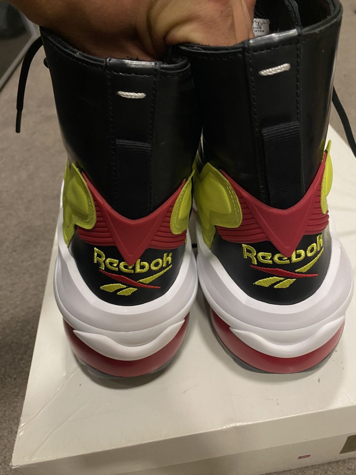 Maison Margiela × Reebok Maison Margiela x Reebok Tabi New With Box Sneakers Size US 9 / EU 42 - 7 Thumbnail