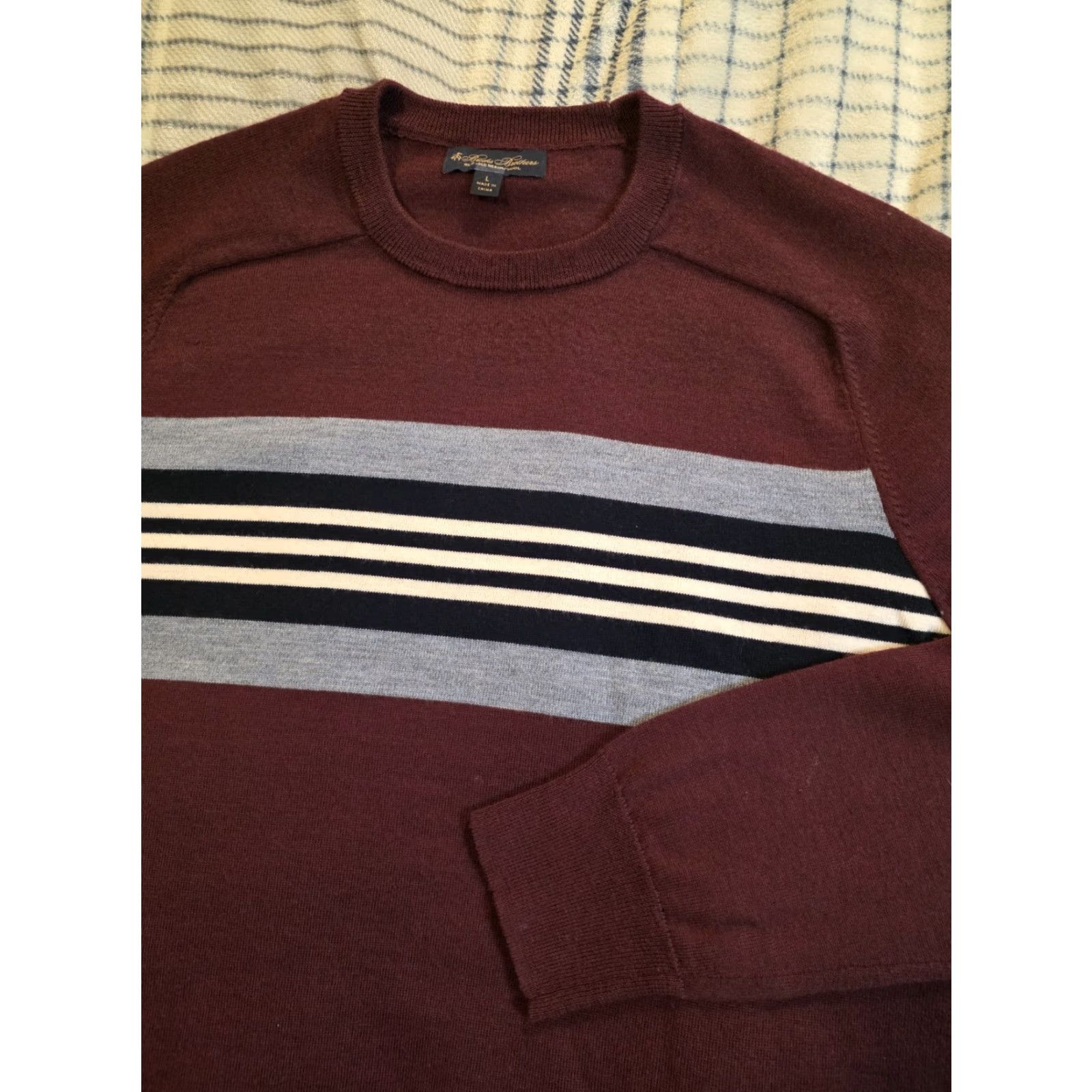 Brooks Brothers BROOKS BROTHERS Sweater Mens L Burgundy Wool Pullover Crew Neck Knit All Seasons Regular Washable Knit-Style Classic Preppy Men’s Pullover Size US L / EU 52-54 / 3 - 2 Thumbnail