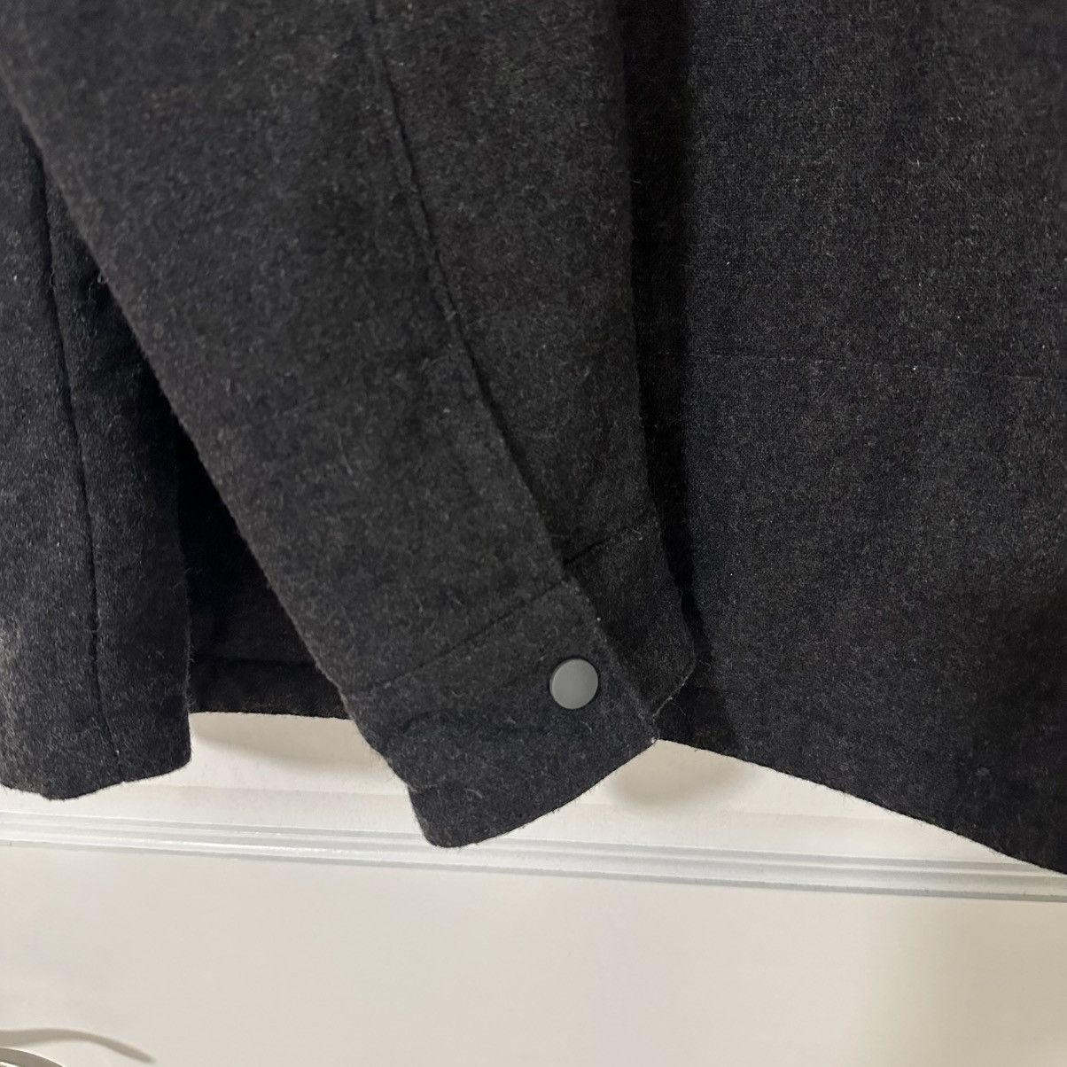 Patagonia Patagonia Recycled Wool Insulated Bomber Jacket, Forge Grey Size US L / EU 52-54 / 3 - 5 Thumbnail