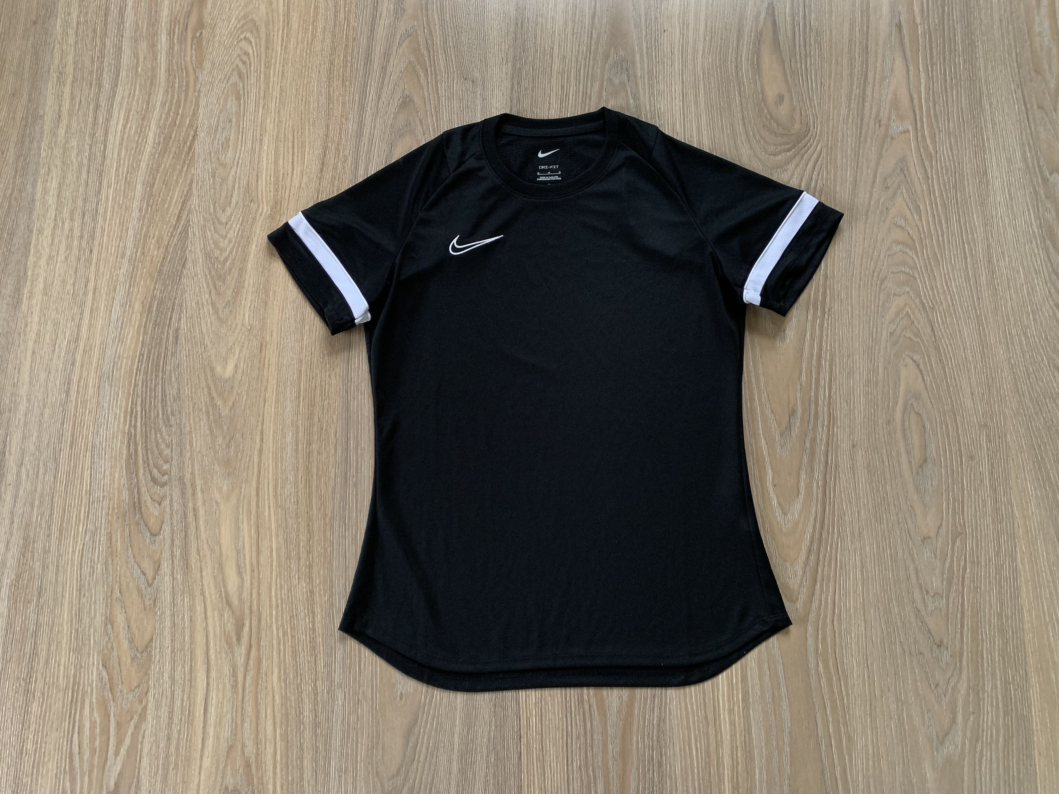 Nike Womens Nike Black Training T Shirt Size M / US 6-8 / IT 42-44 - 1 Thumbnail