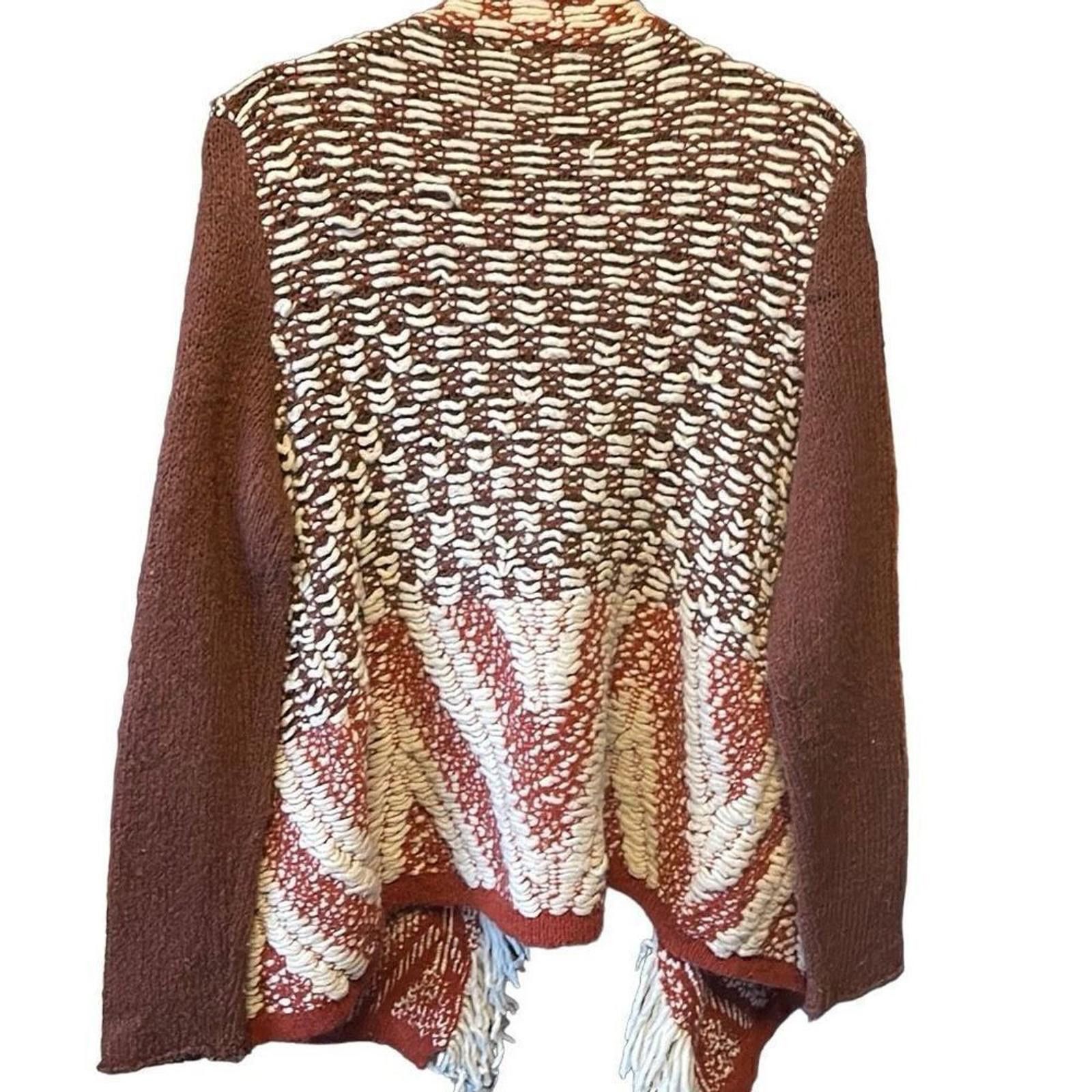 Designer Anthropologie wool blend boho fringed sweater medium Size M / US 6-8 / IT 42-44 - 2 Thumbnail