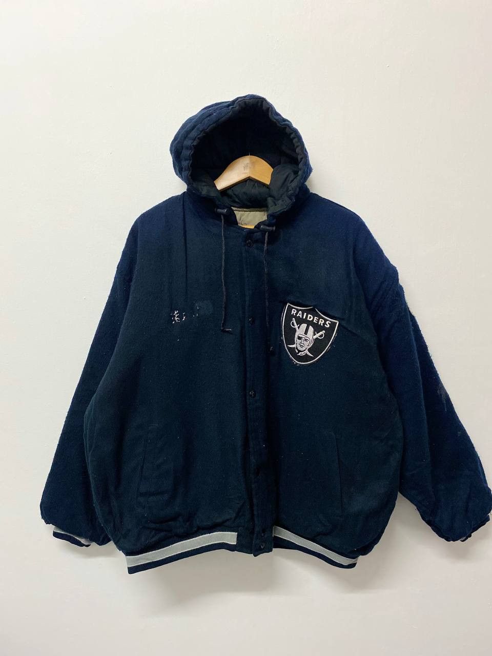 NFL vintage nfl oakland raiders big logo back bomber jacket Size US XL / EU 56 / 4 - 2 Thumbnail
