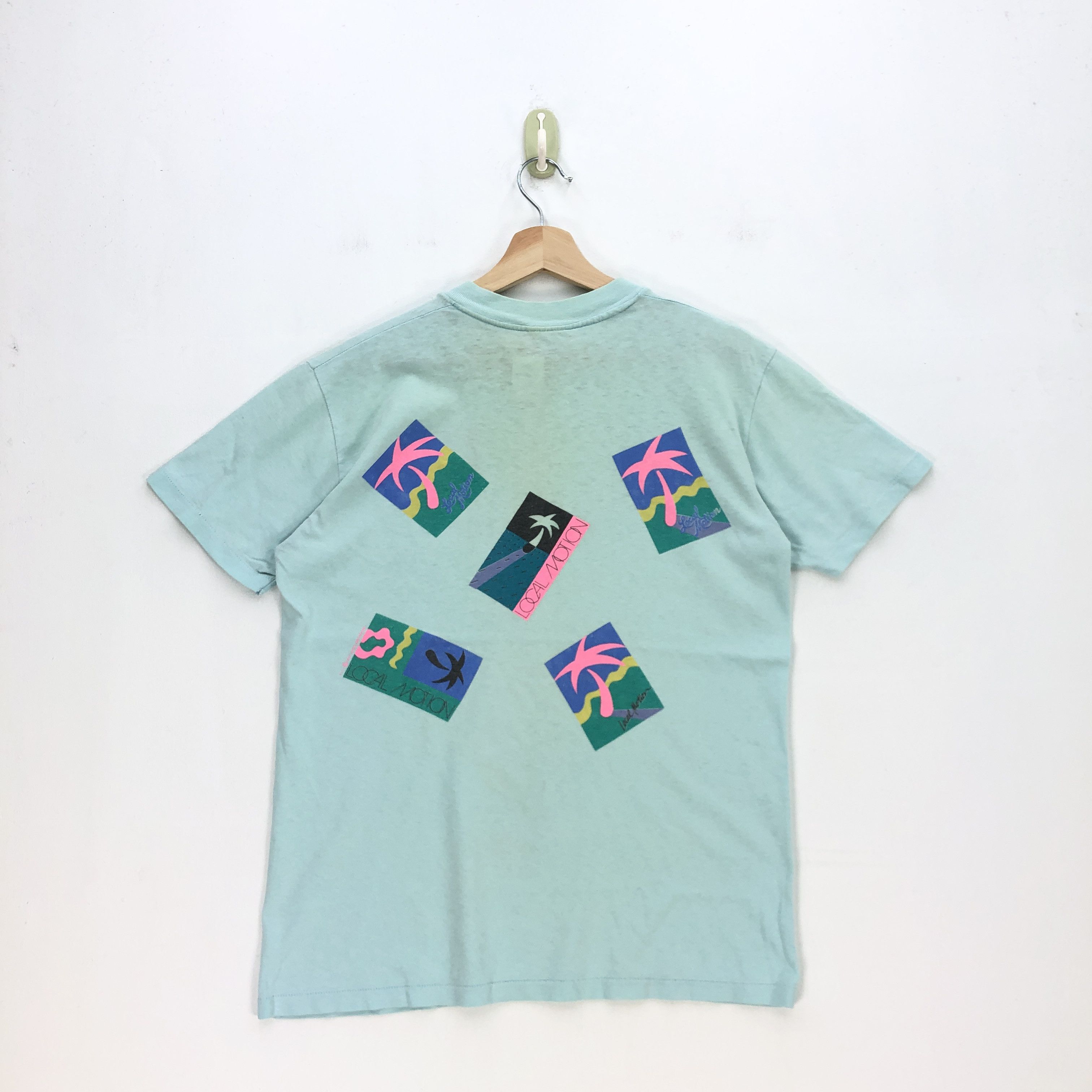 Vintage Vintage 1997 Local Motion Tees Travel Novelty T Shirt Size US M / EU 48-50 / 2 - 1 Thumbnail