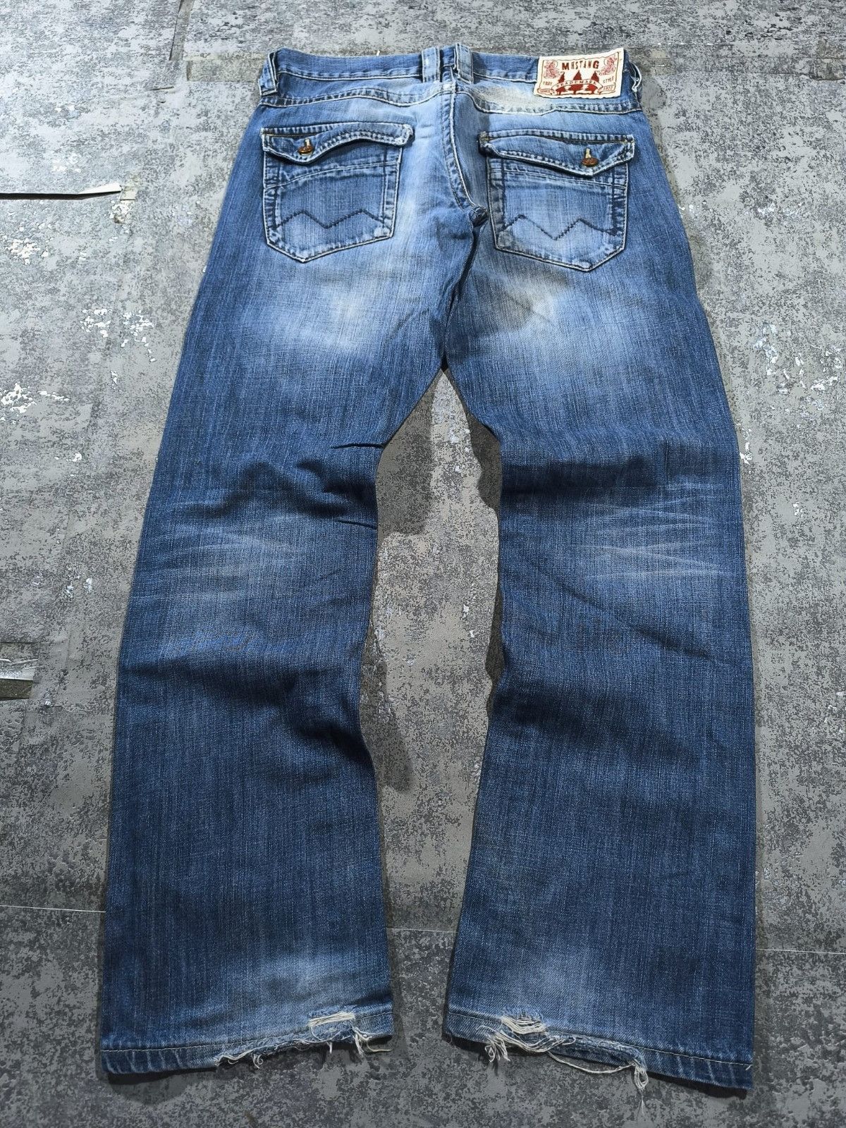 Mustang vintage western backpocket flap distressed mustang lowrise Size 32" / US 10 / IT 46 - 1 Thumbnail