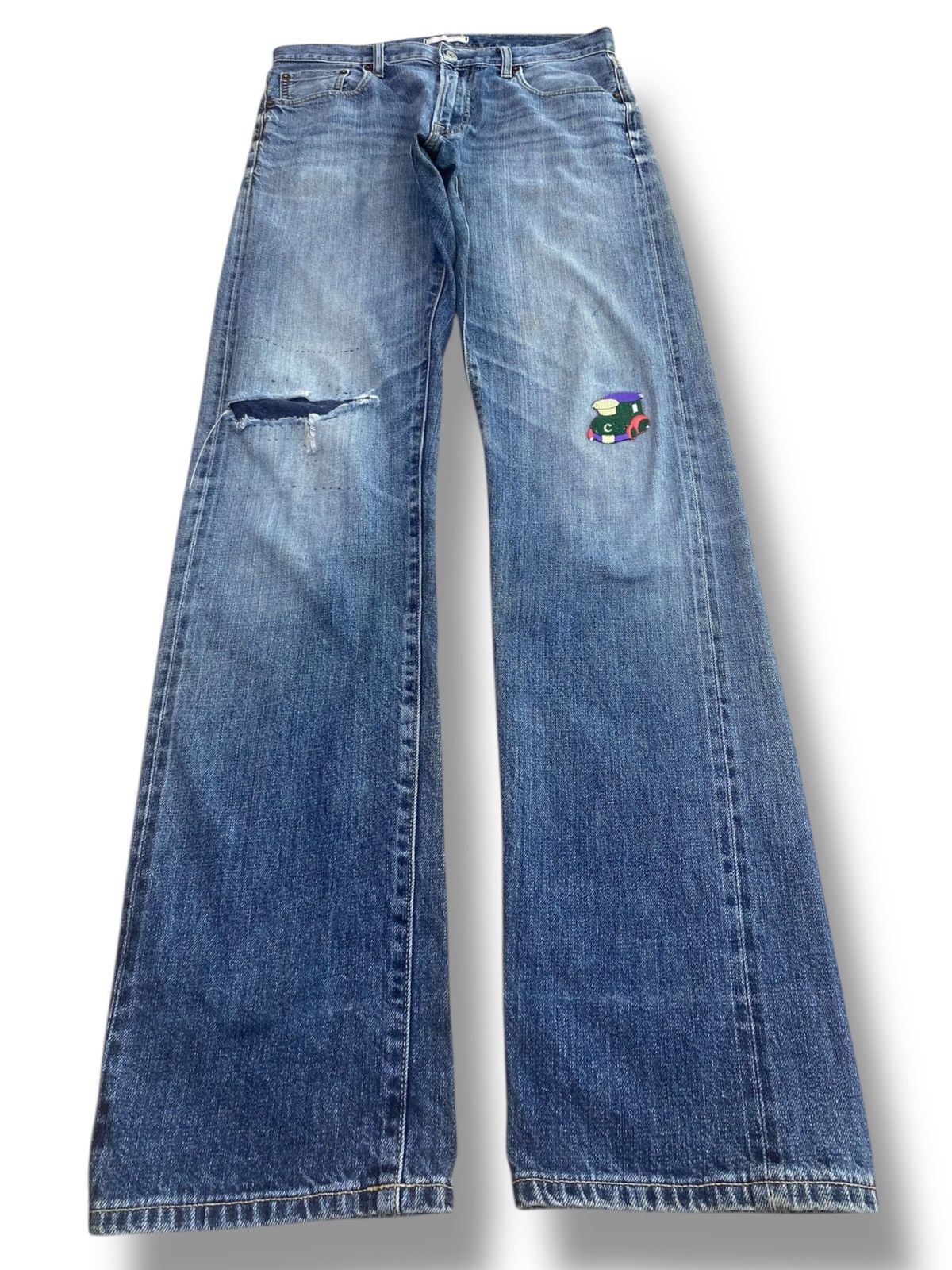 Uniqlo Uniqlo Brand Faded Embroidery Style Ripped Jeans Size US 32 / EU 48 - 1 Thumbnail
