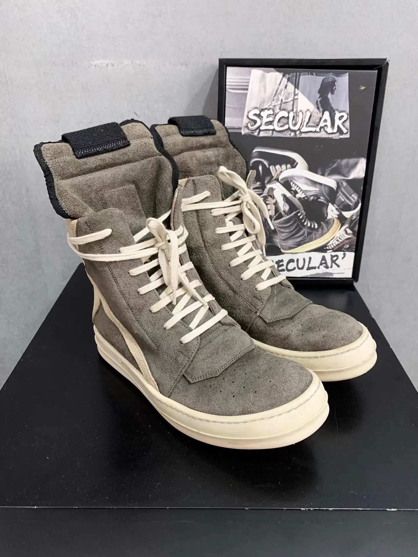Rick Owens Rick Owens Grey Suede Inverted Triangle Shoes K34 Size US 7.5 / IT 37.5 - 4 Thumbnail