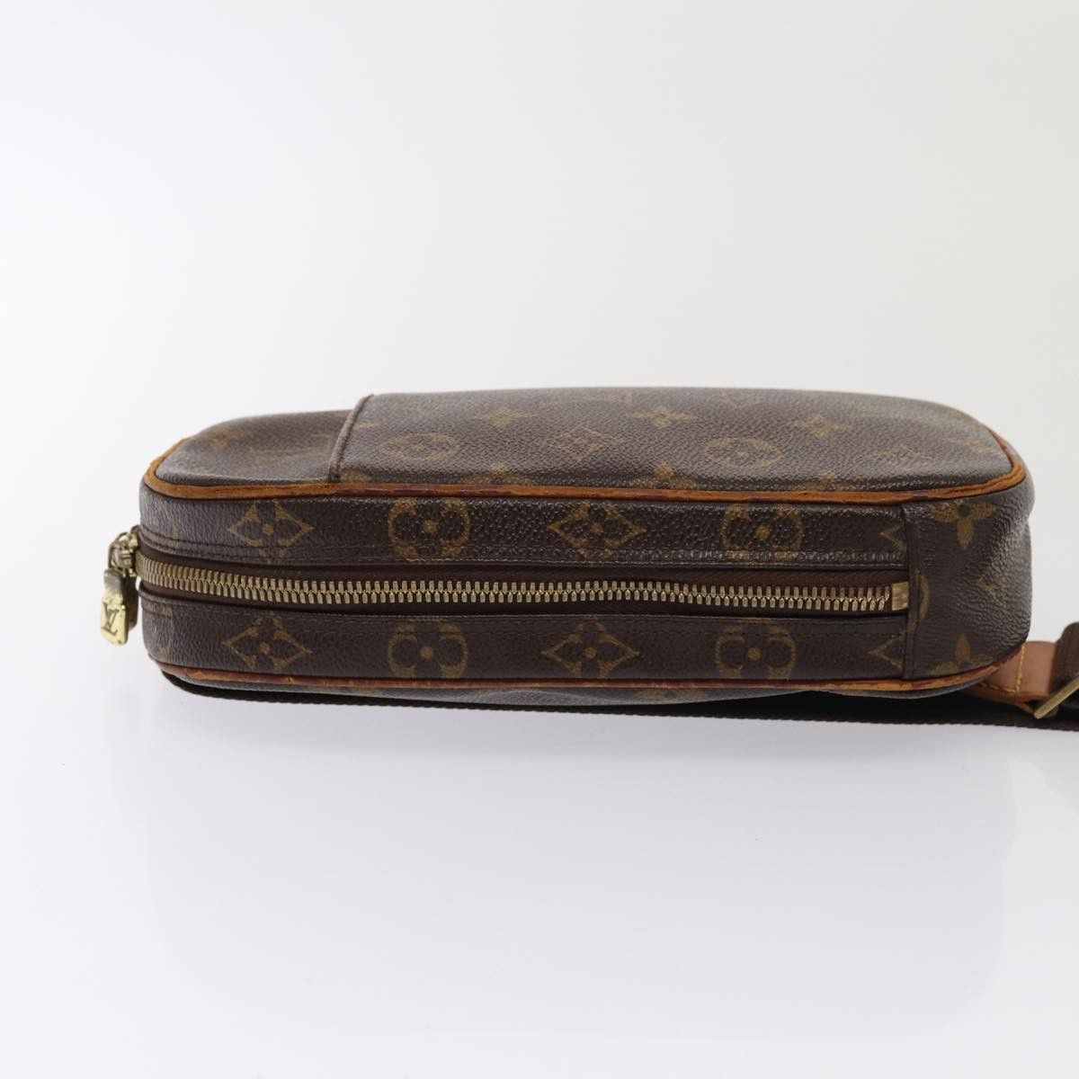 Louis Vuitton LOUIS VUITTON Monogram Pochette Gange Shoulder Bag M51870 Size ONE SIZE - 4 Thumbnail