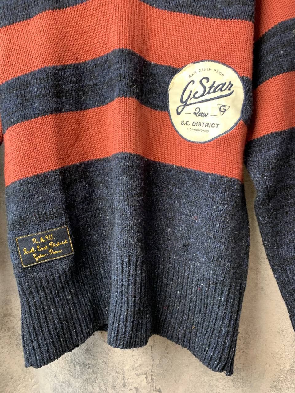 G-Star G-Star Raw Striped Wool V-Neck Sweater size M Size US M / EU 48-50 / 2 - 8 Thumbnail