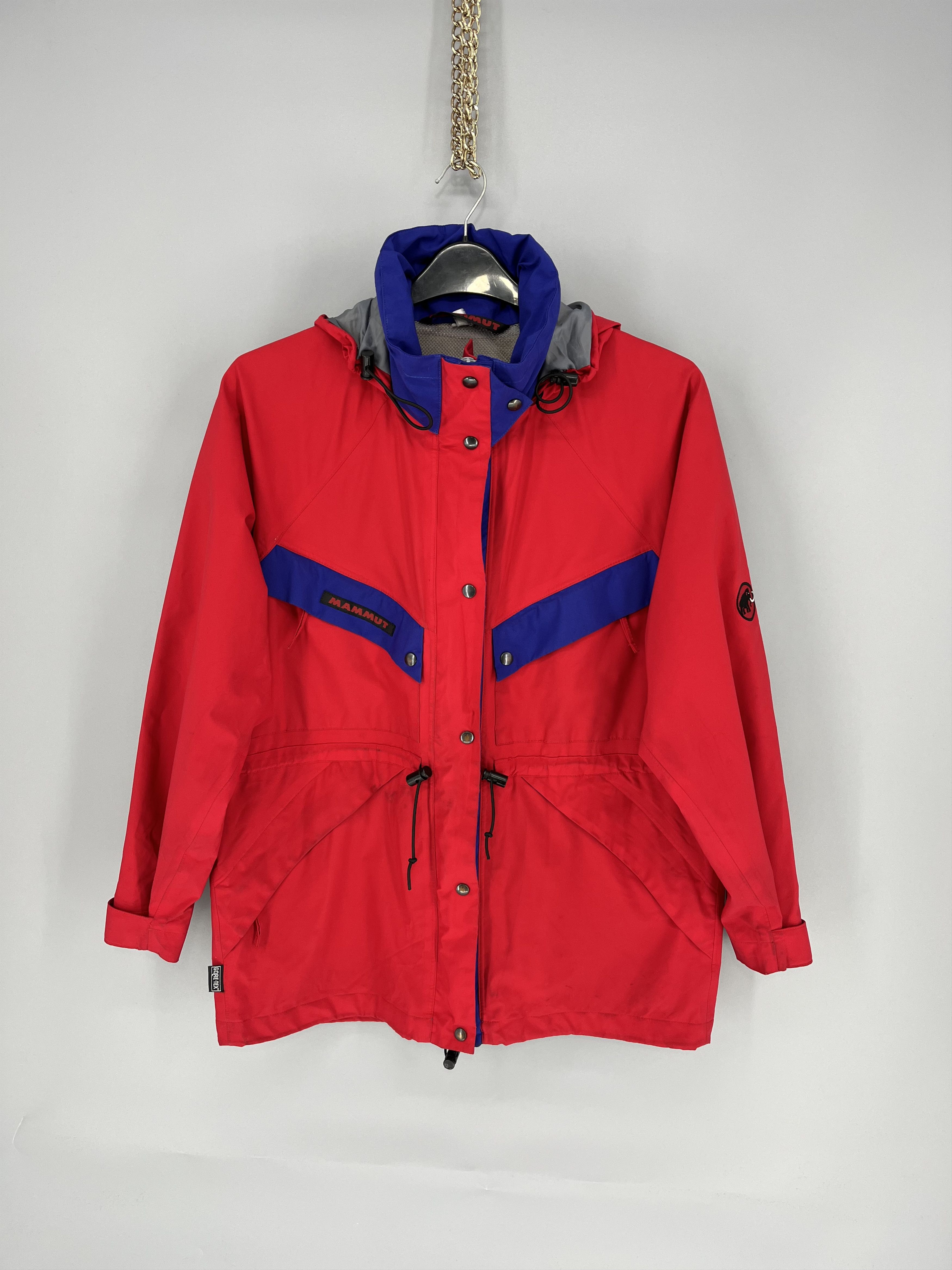 Mammut Vintage Mammut Dry Tech Gore Tex Ski Hooded Heavy Jacket Size US S / EU 44-46 / 1 - 1 Thumbnail
