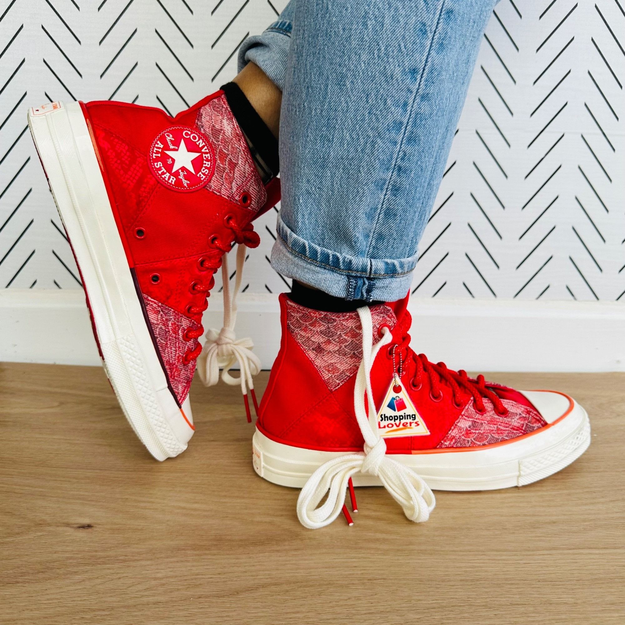 image of Sz 8.5 Women Shoe Converse Chuck 70 Hi Patchwork Red Lunar