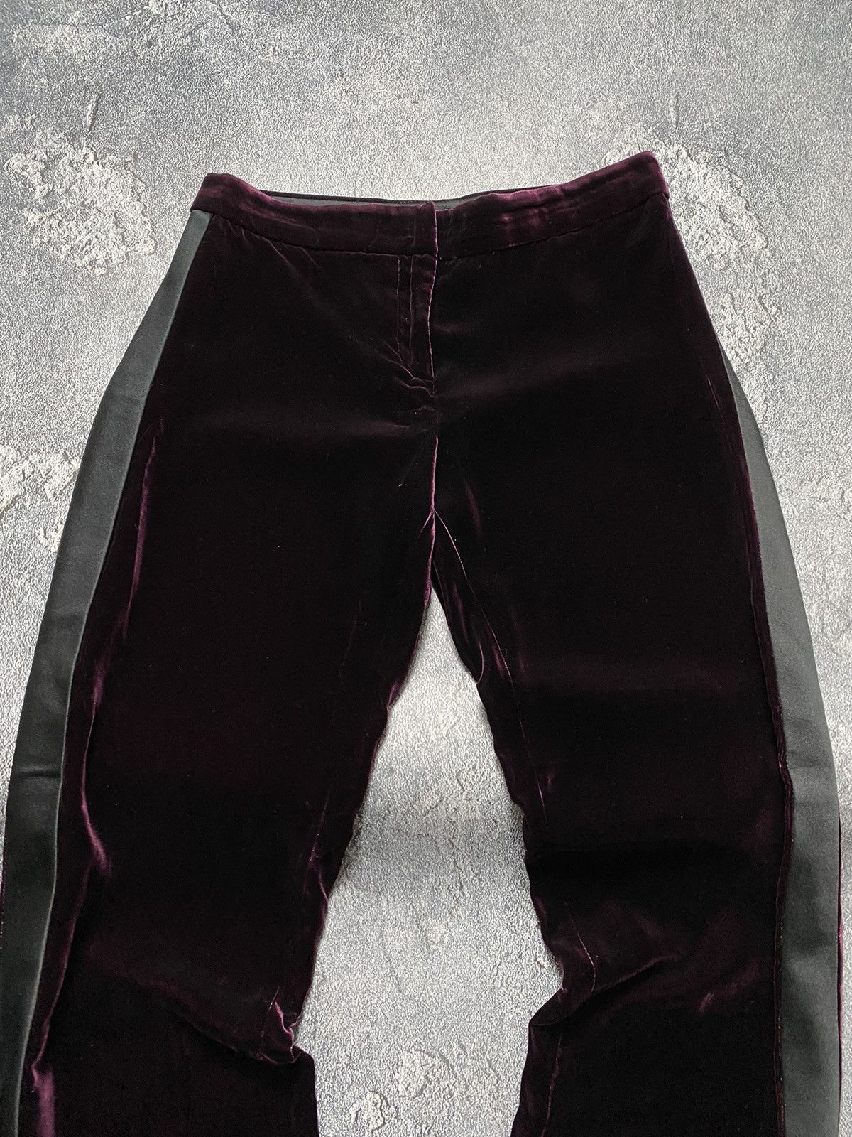 Tom Ford Tom Ford Midnight Purple Velvet black side stripes pants Size 27" / US 4 / IT 40 - 5 Thumbnail