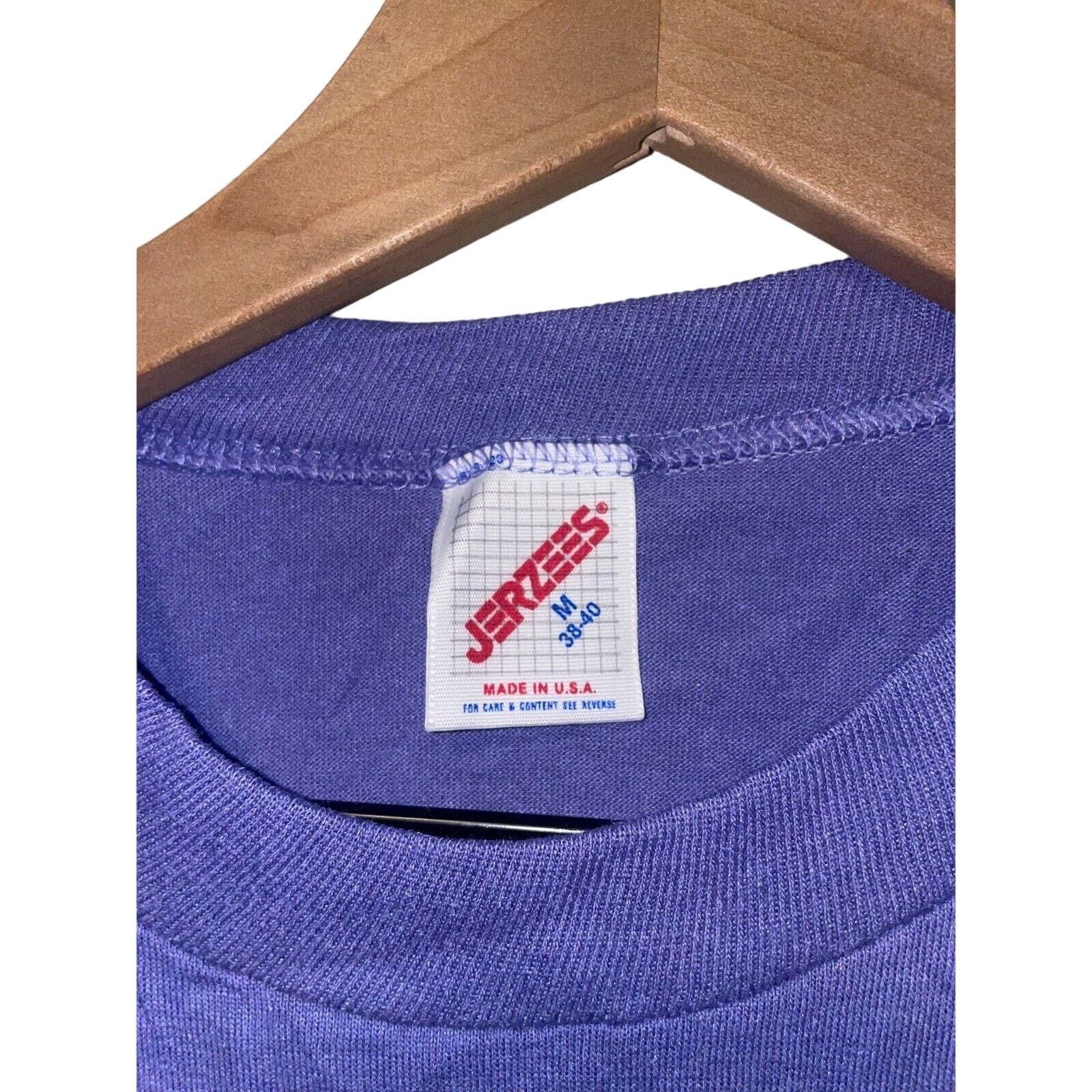 Jerzees 1989 Vintage Yellowstone Mountain Graphic Purple Shirt 80s Size M / US 6-8 / IT 42-44 - 9 Thumbnail