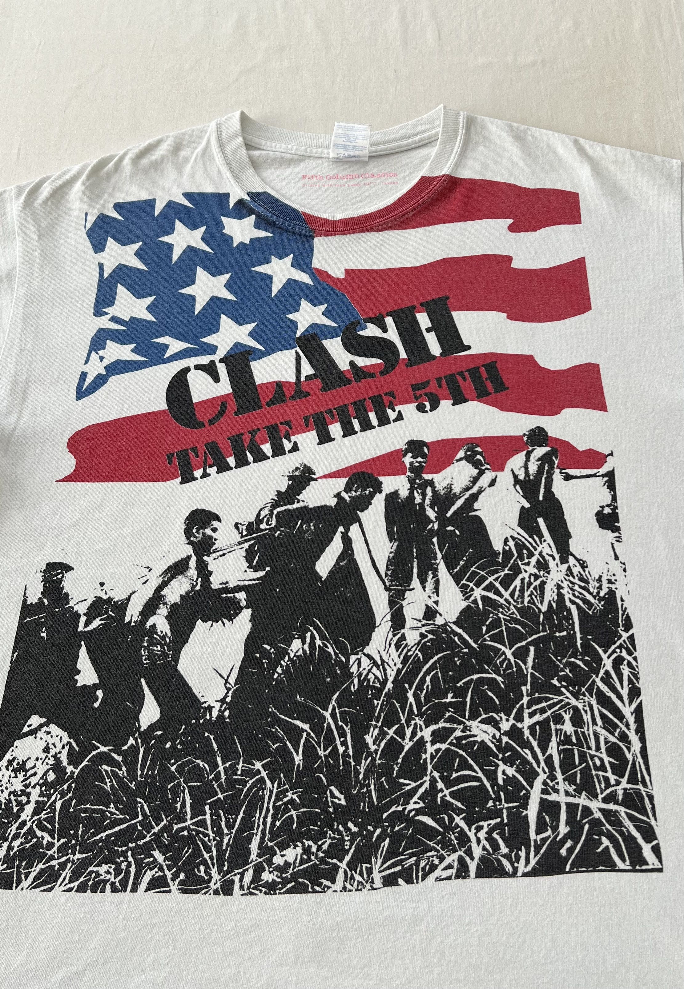Band Tees Vintage 2000s The Clash Take The 5th Fifth White T-shirt Size US L / EU 52-54 / 3 - 3 Thumbnail