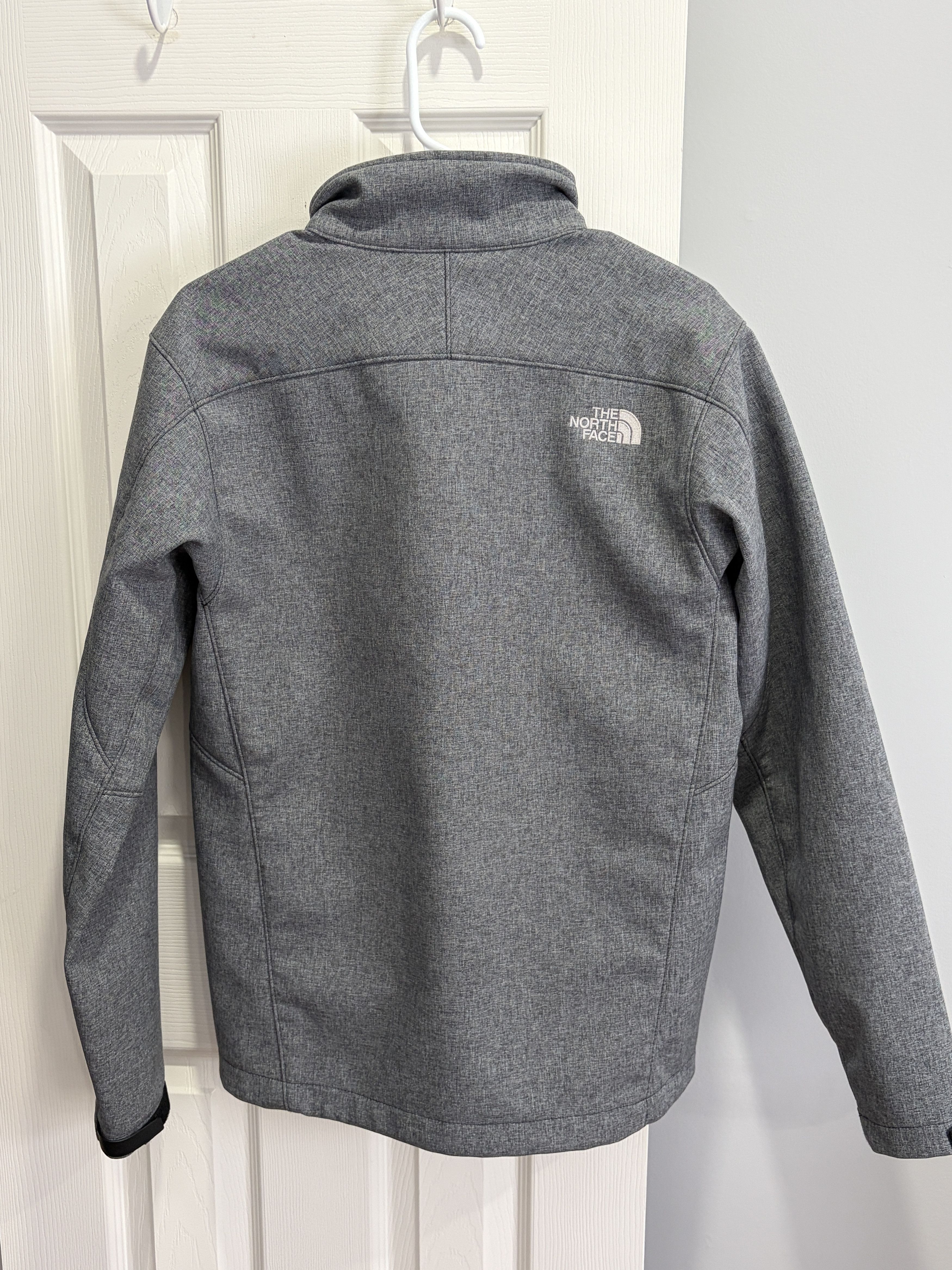 The North Face Gray Outer Jacket Windbreaker Size US S / EU 44-46 / 1 - 2 Thumbnail